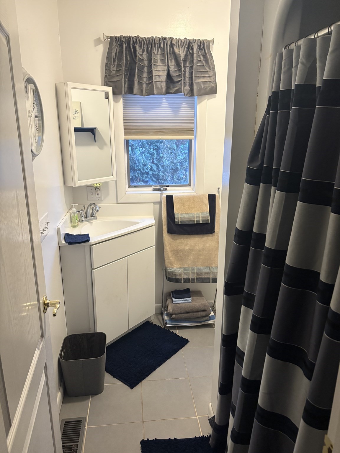 321 Westerly Cr, Ludlow, MA 01056 - Image 34