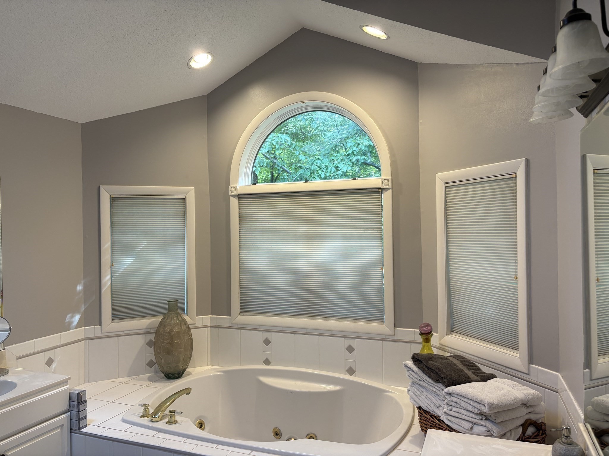 321 Westerly Cr, Ludlow, MA 01056 - Image 9