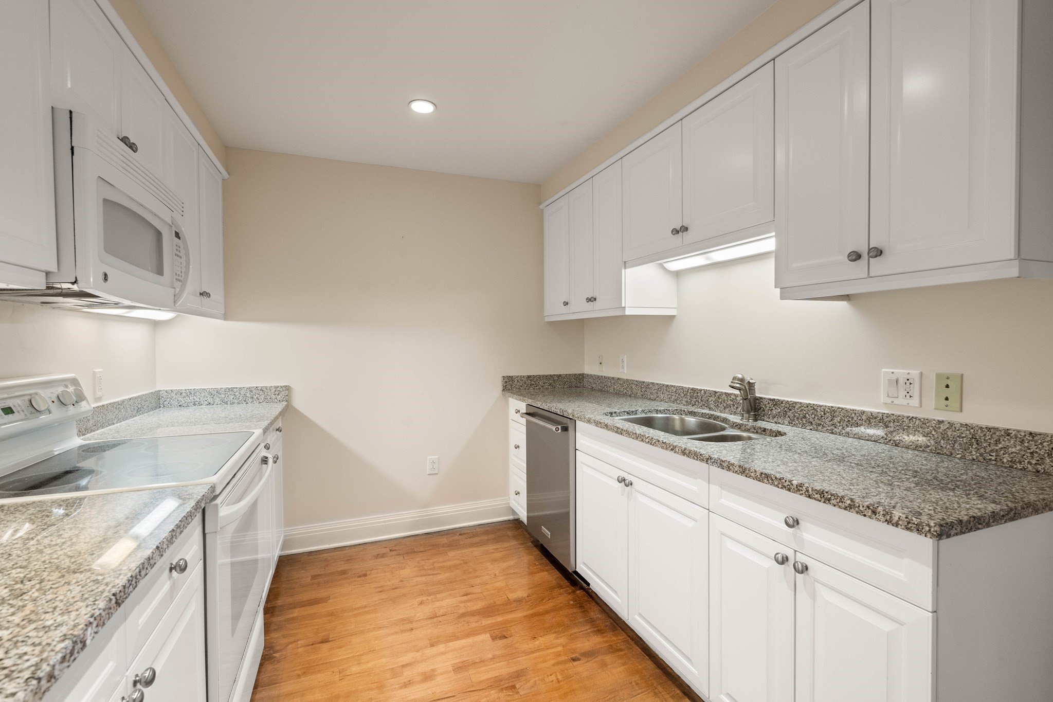 1 Huntington Unit 904, Back Bay, Boston, MA 02116 - Image 2