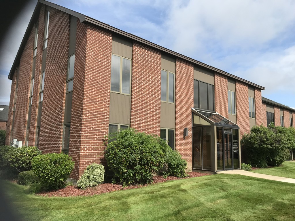 871 Turnpike Street Unit 105, North Andover, MA 01845 - Image 1