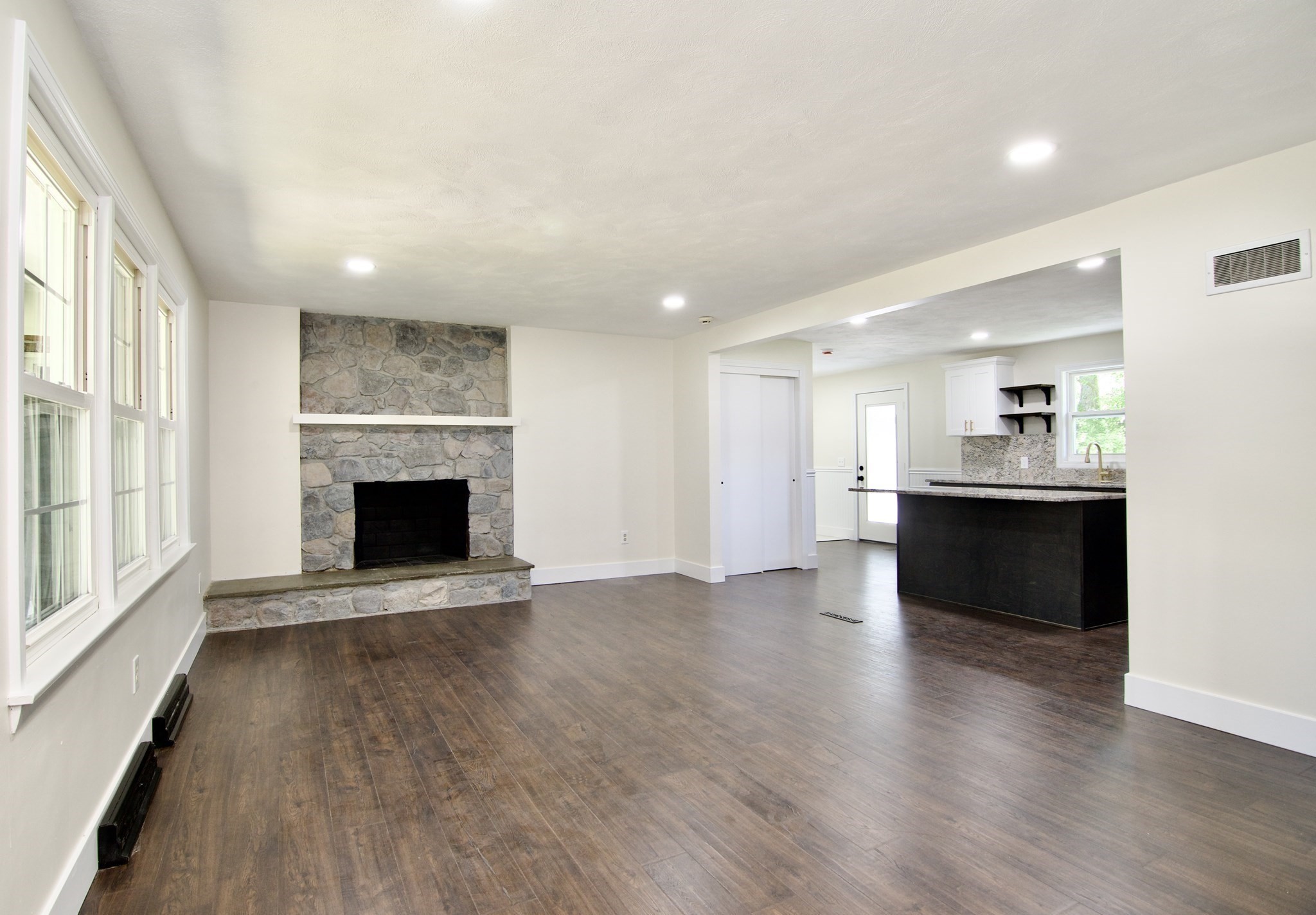 12 Dwight Street, Hatfield, MA 01038 - Image 8