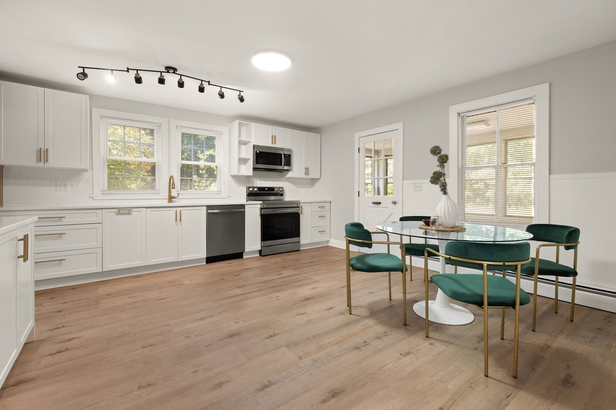 34 West St, Westford, MA 01886 - Image 4