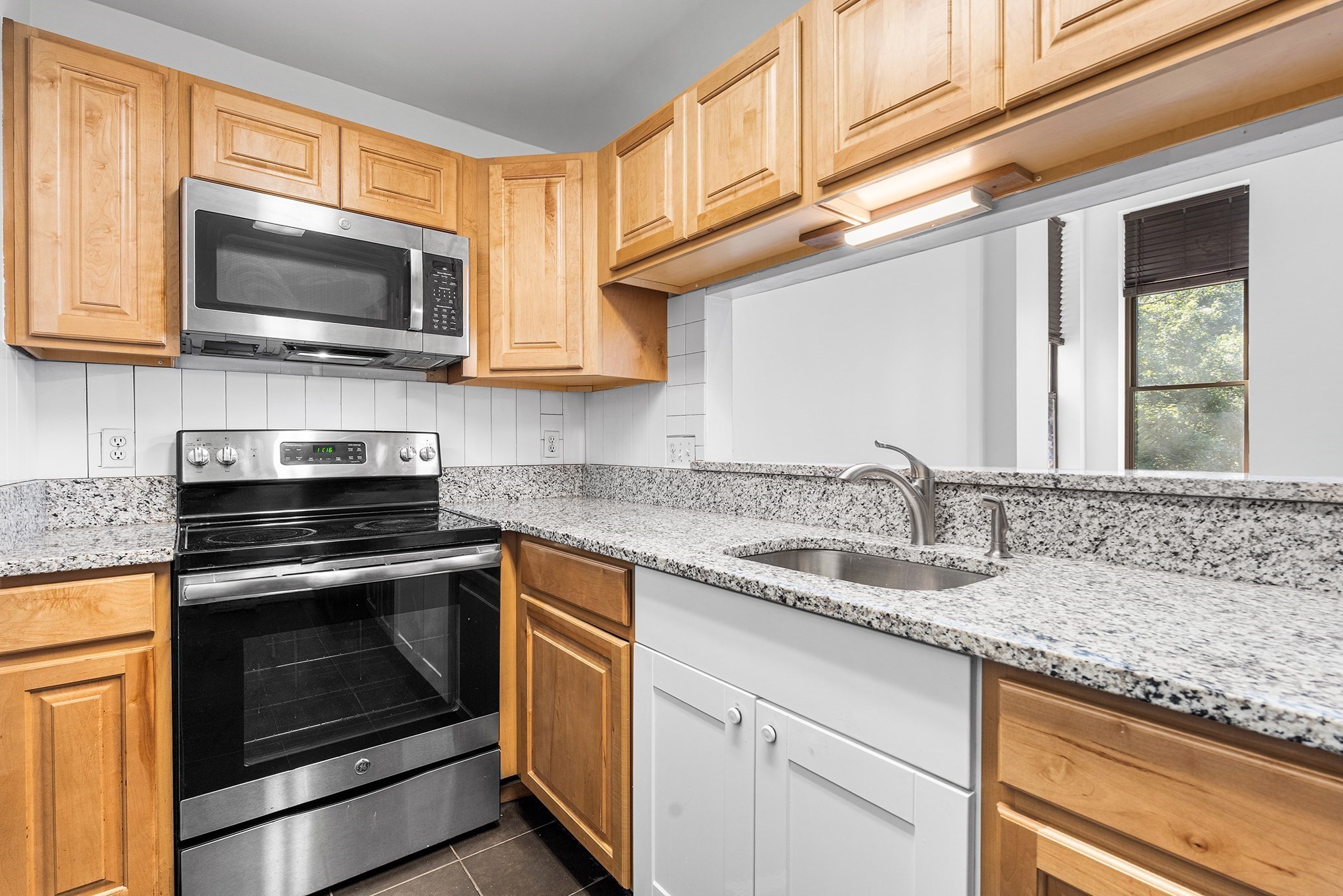 141 Savin Hill Ave Unit A22, Dorchester, Boston, MA 02125 - Image 6