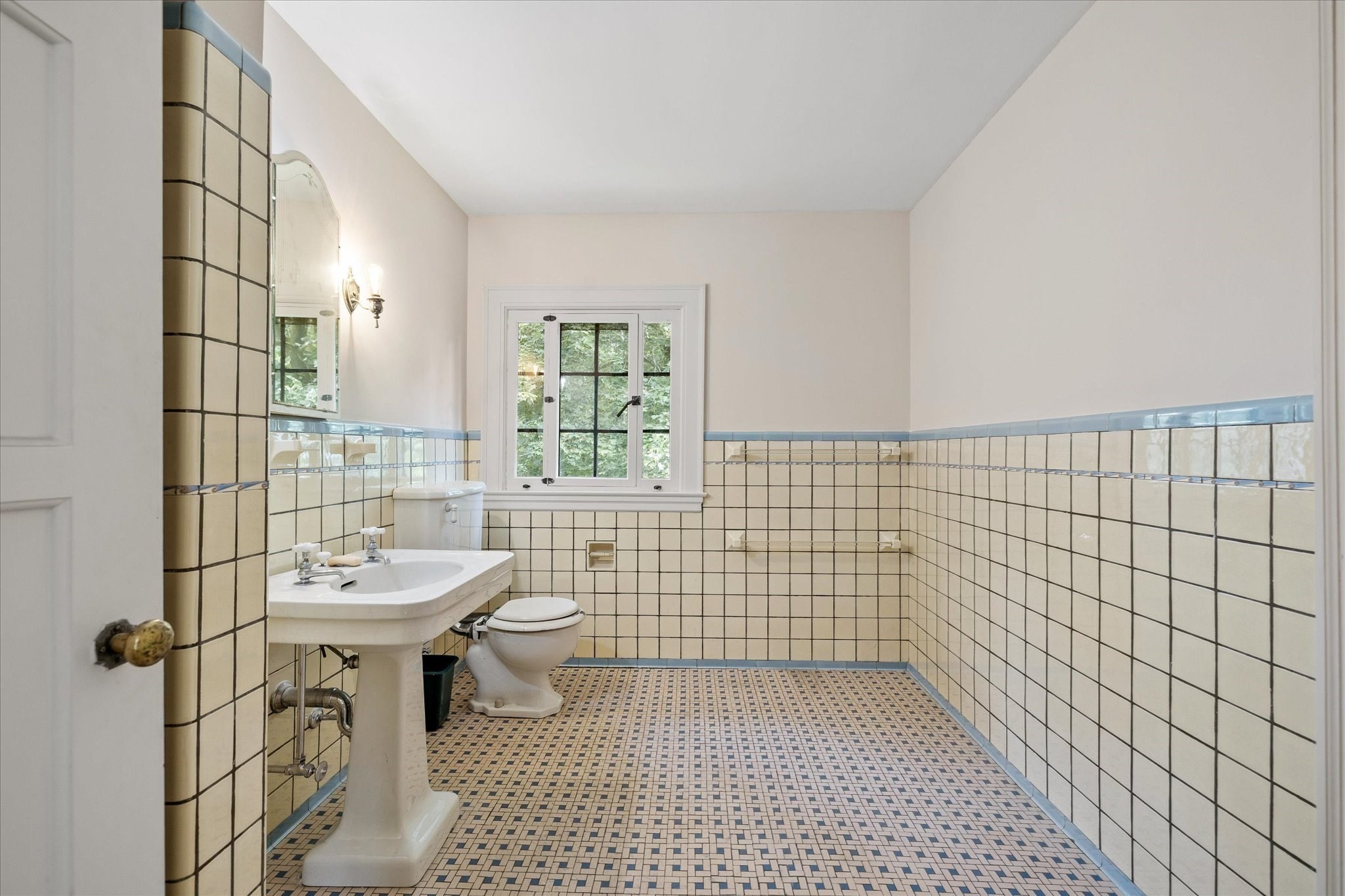 22 Audubon Rd, Worcester, MA 01602 - Image 22