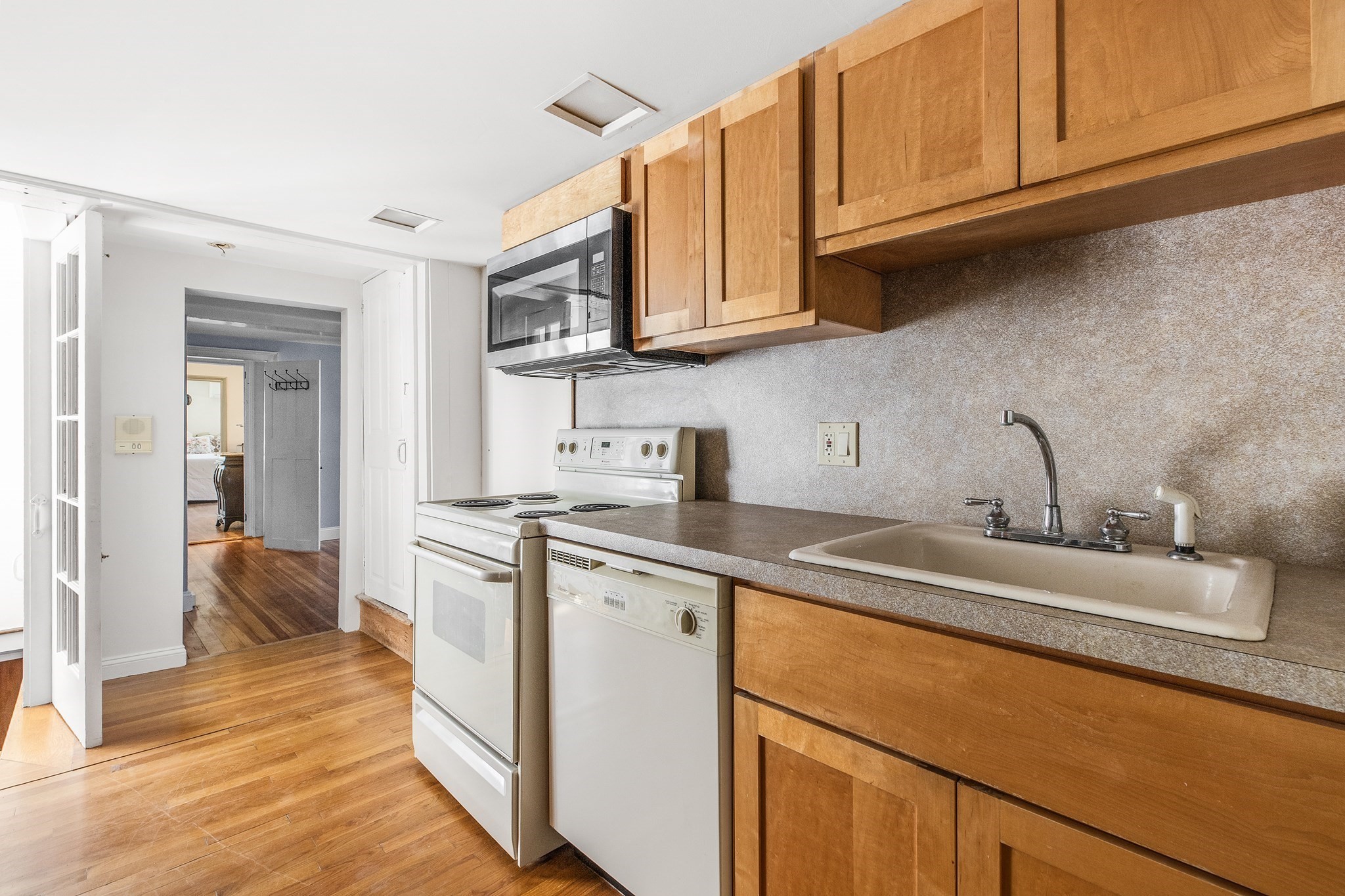 16 Elm Street, Ipswich, MA 01938 - Image 27