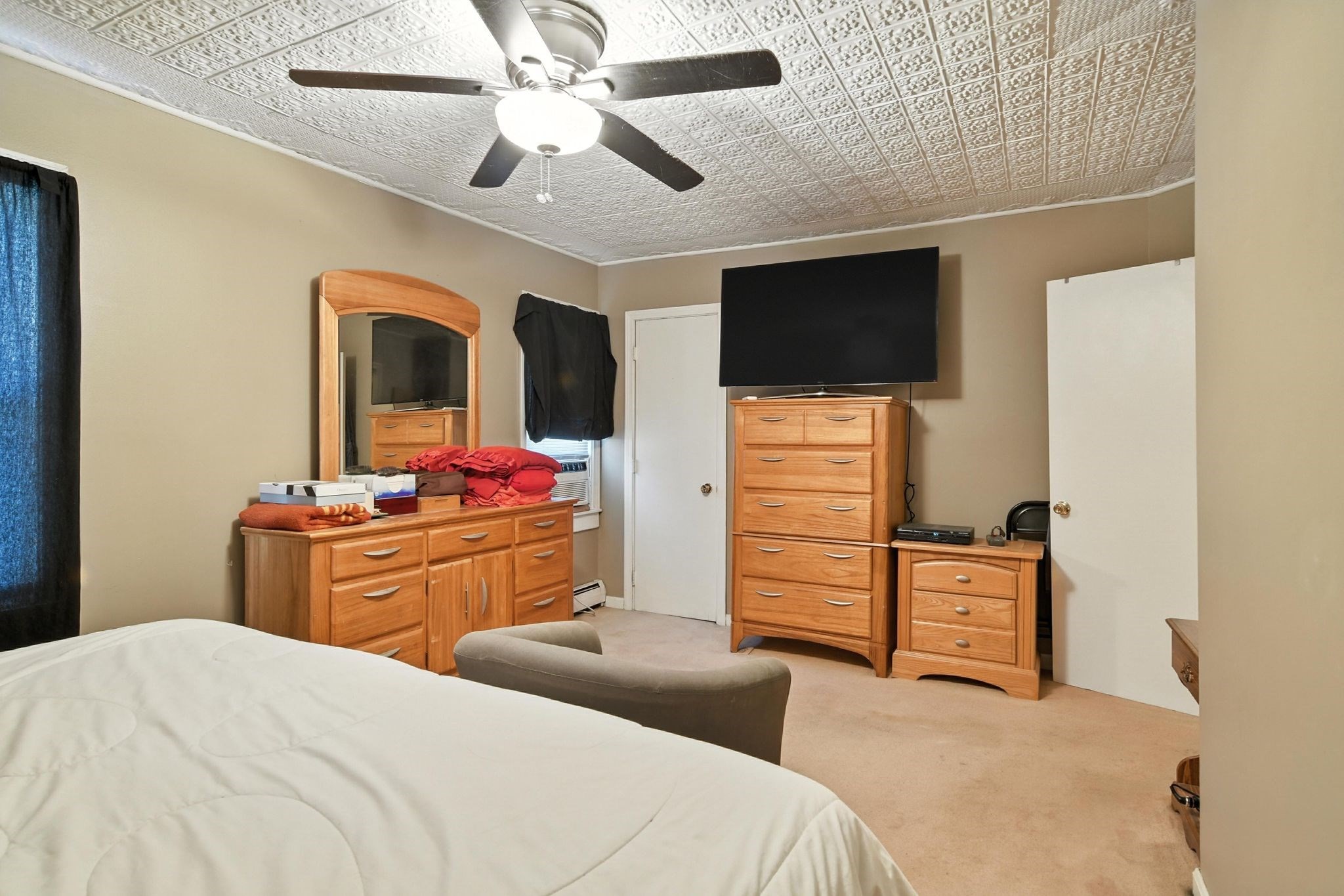 52 Emmett St, Chicopee, MA 01020 - Image 20