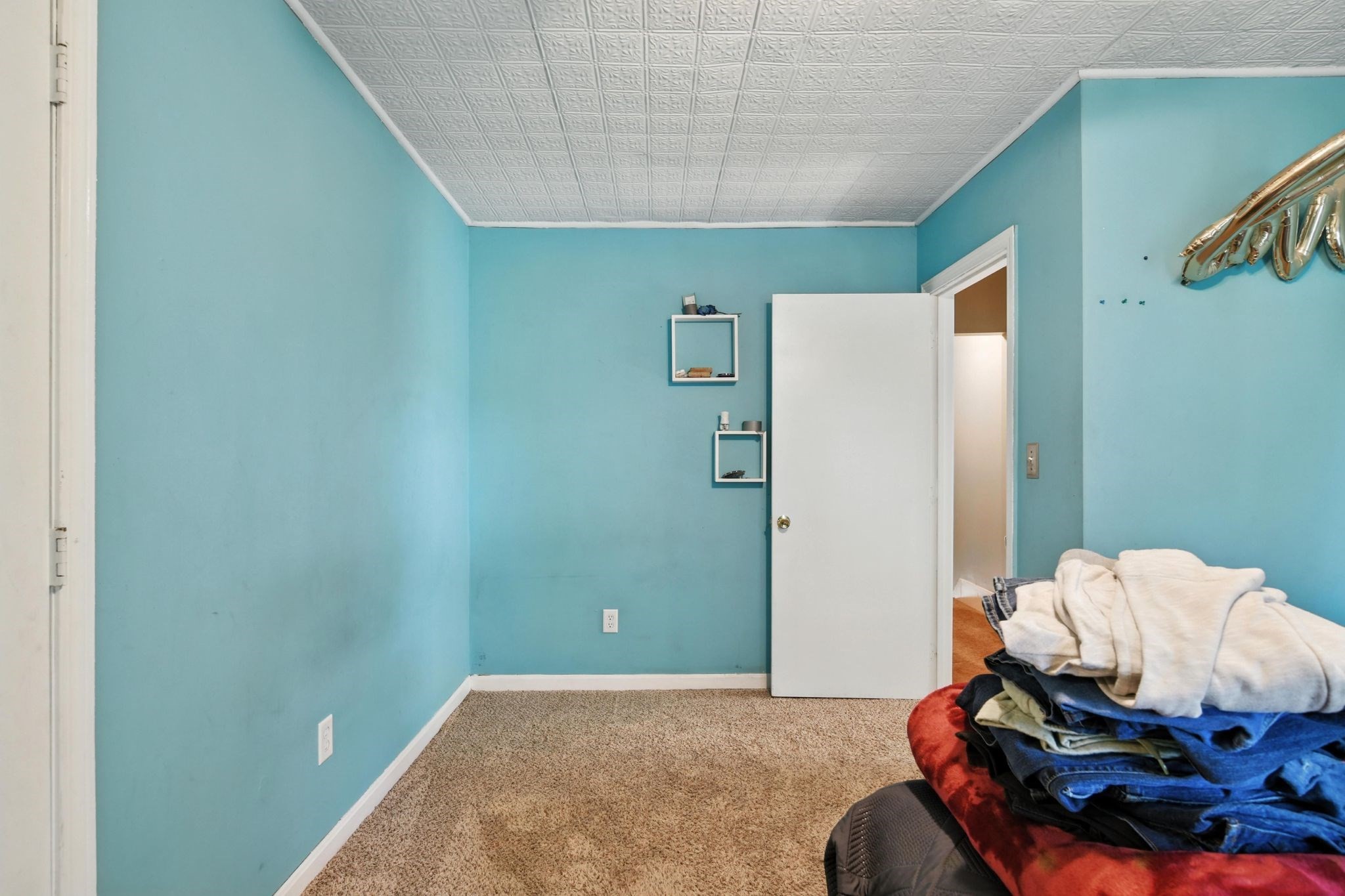 52 Emmett St, Chicopee, MA 01020 - Image 24