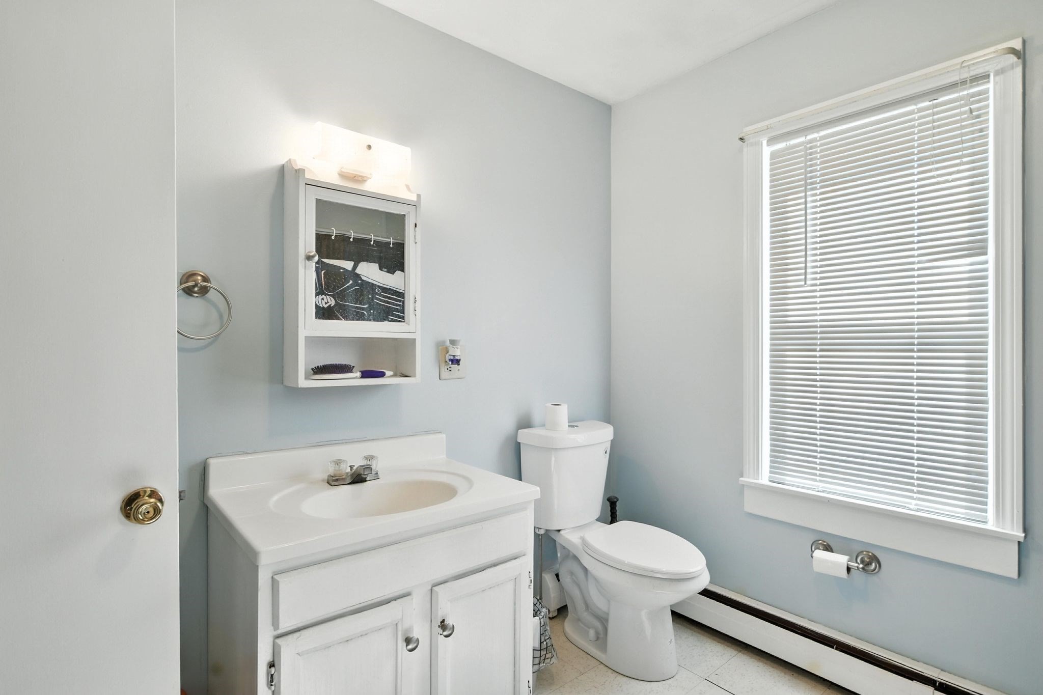 52 Emmett St, Chicopee, MA 01020 - Image 25