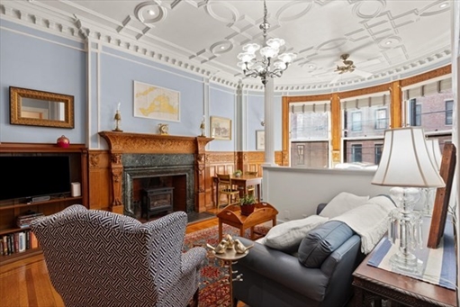 261 Marlborough St, Apt 4