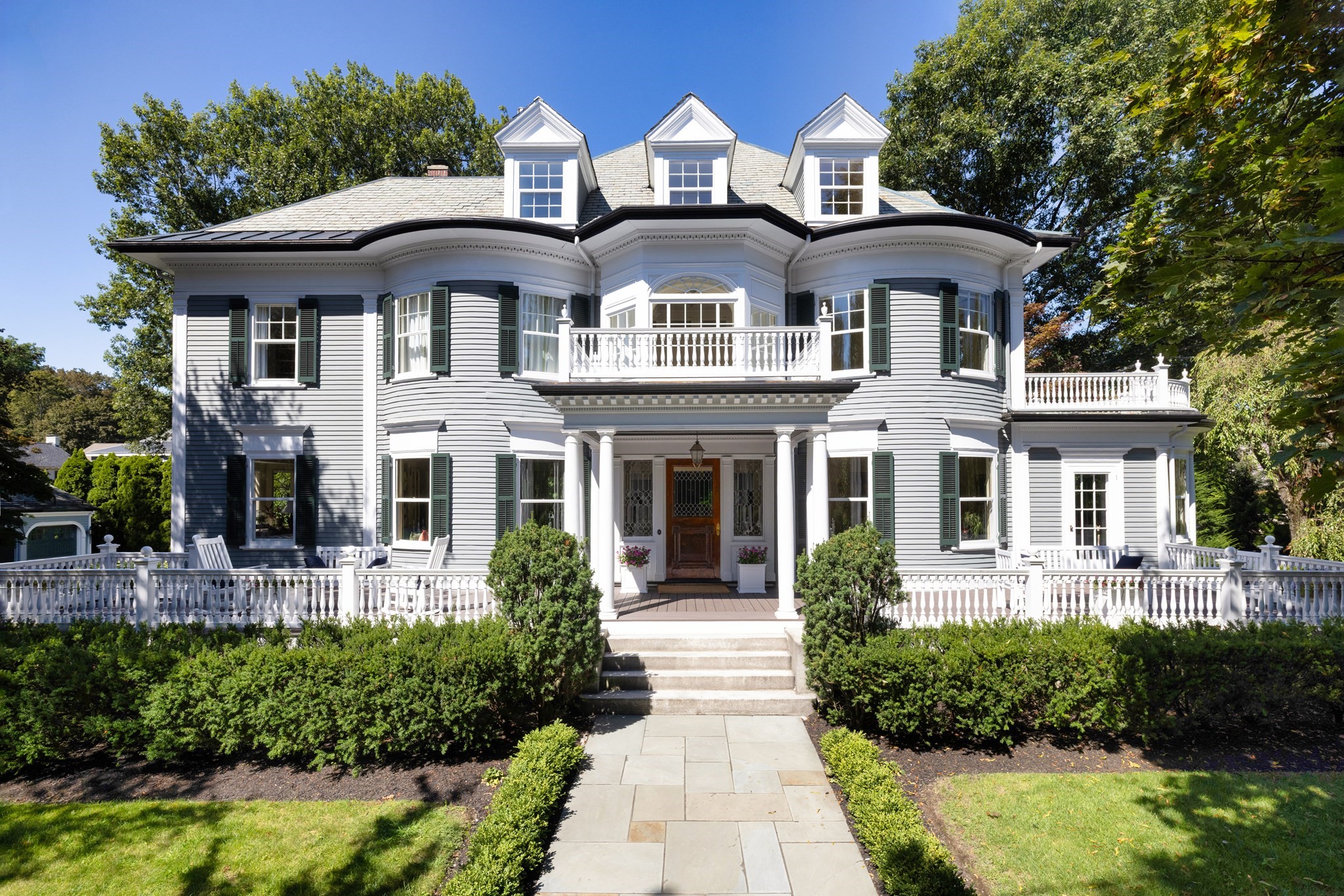 59 Hyde Ave, Newton, MA 02458