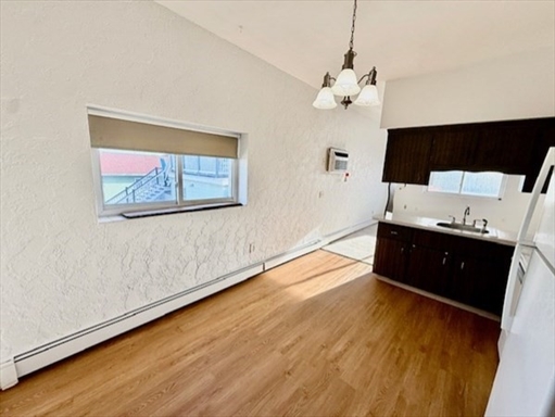 65 Woodlawn Ave, Apt 4