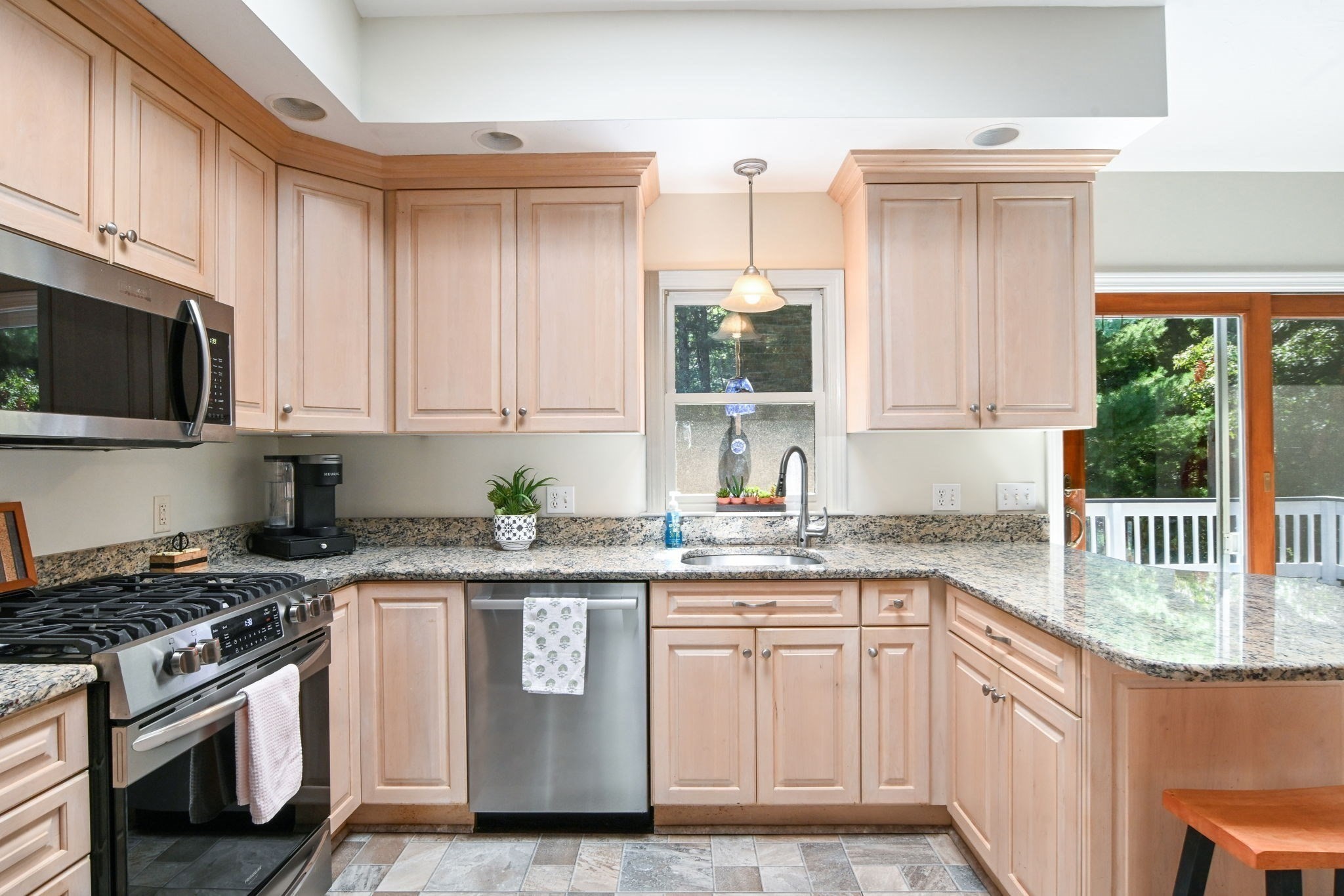 211 James Circle, Mashpee, MA 02649 - Image 8