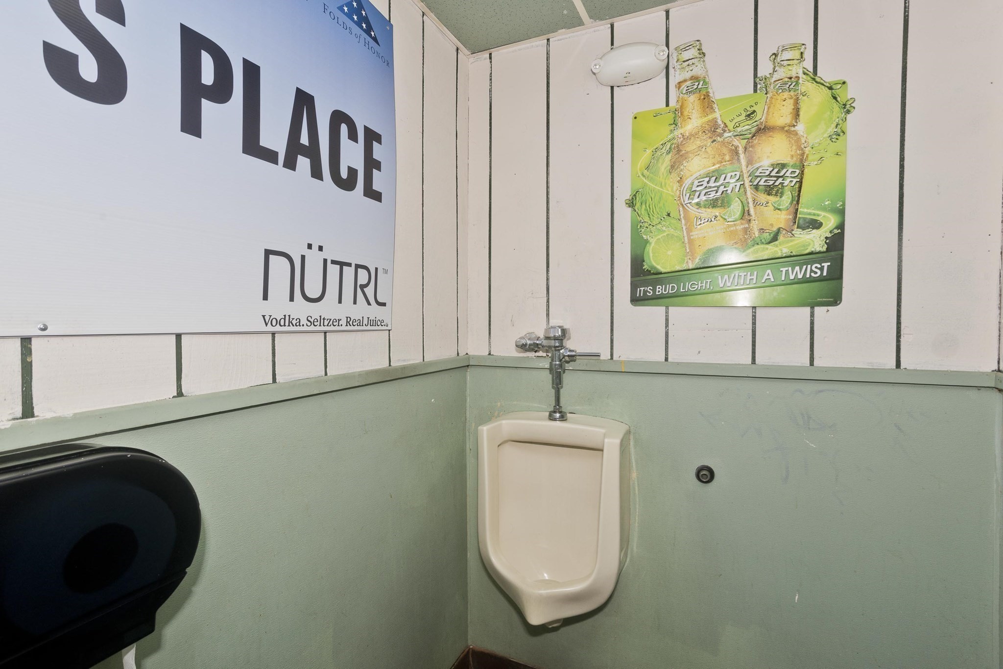 1747 Westover, Chicopee, MA 01020