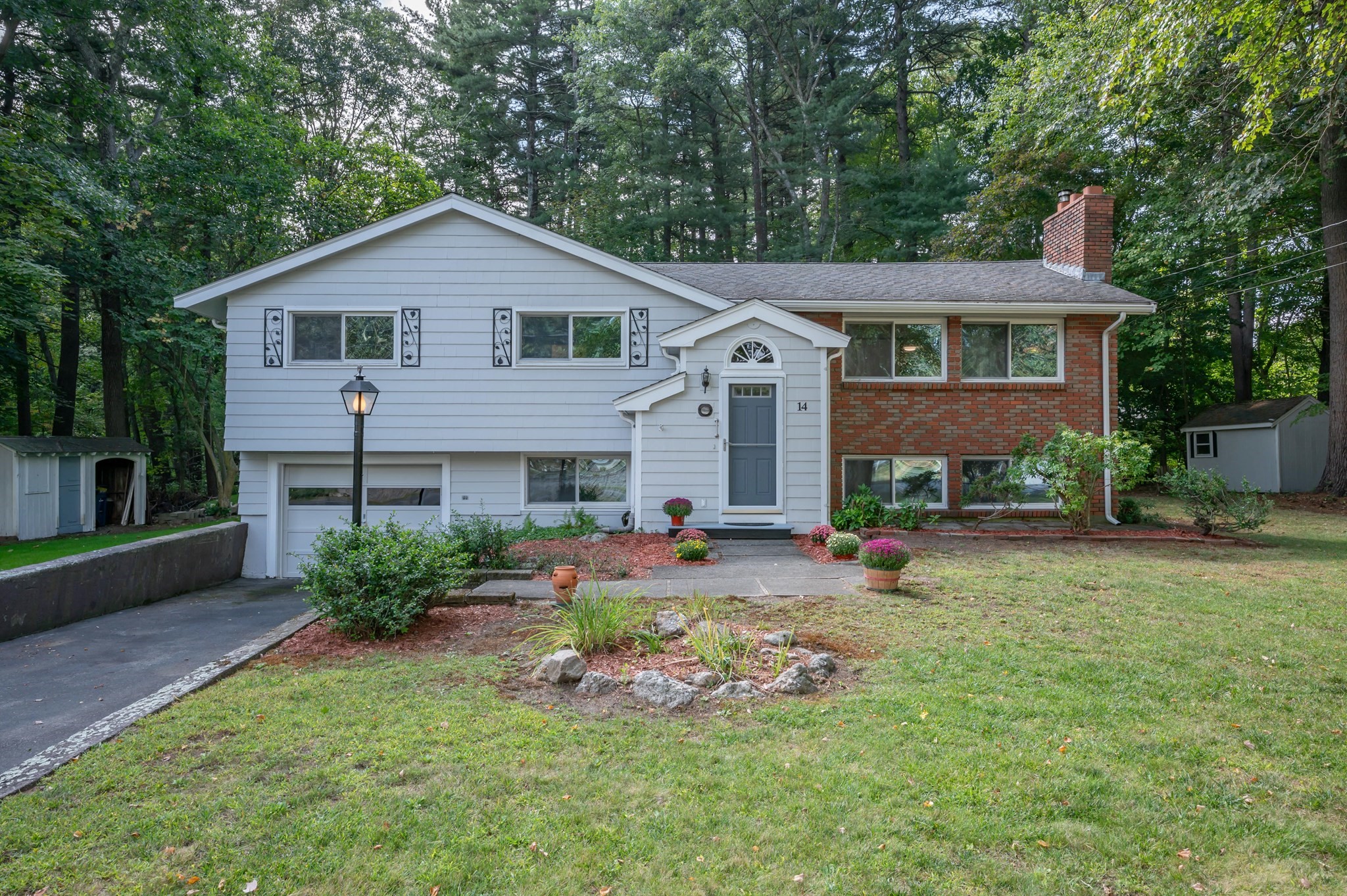 14 Roberts, Wilmington, MA 01887