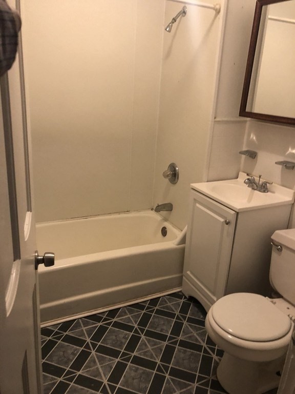 34 Mazarin Street, Springfield, MA 01151 - Image 4