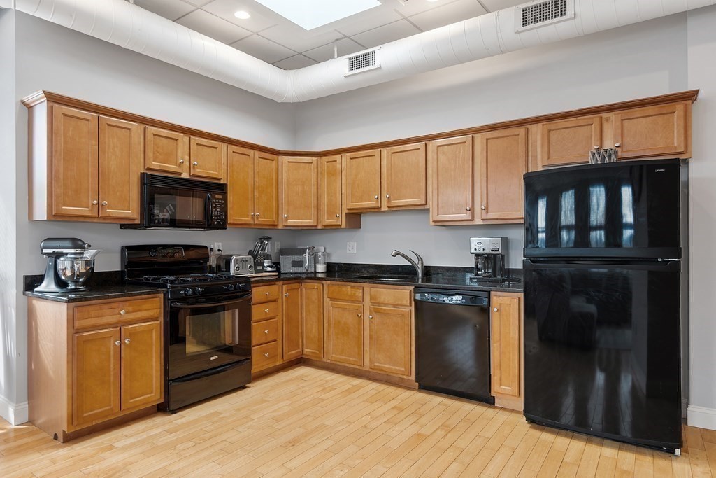 24 Washington St Unit 402, Haverhill, MA 01832 - Image 2
