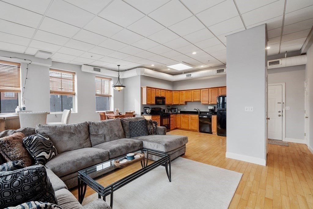 24 Washington St Unit 402, Haverhill, MA 01832 - Image 7