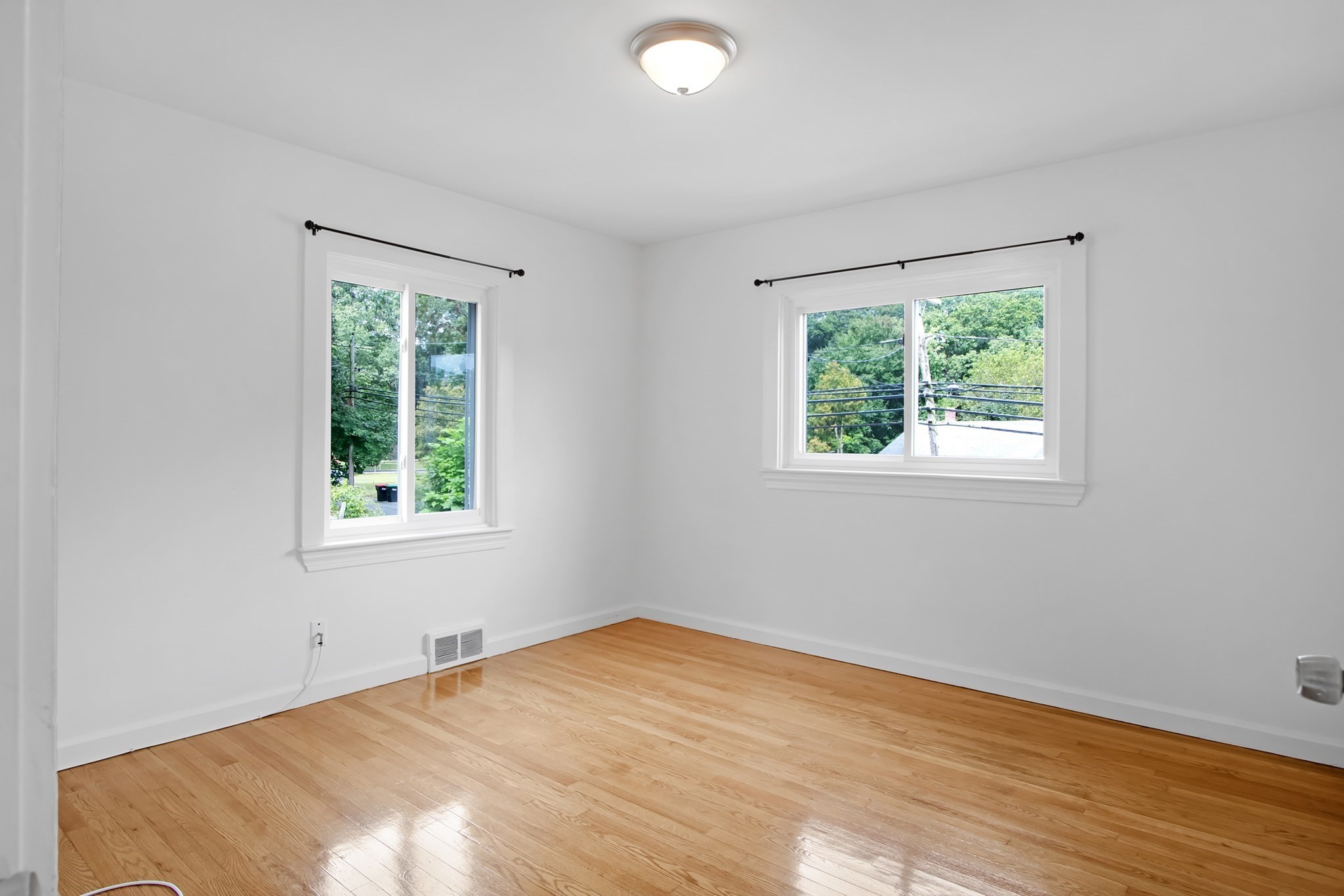 2 Rhode Island Rd, Lakeville, MA 02347 - Image 9