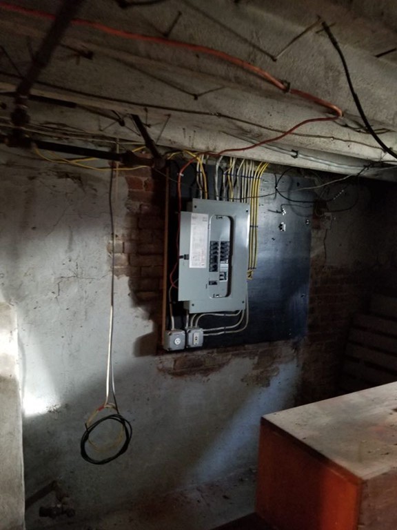 31 Russell St, West Springfield, MA 01089 - Image 12