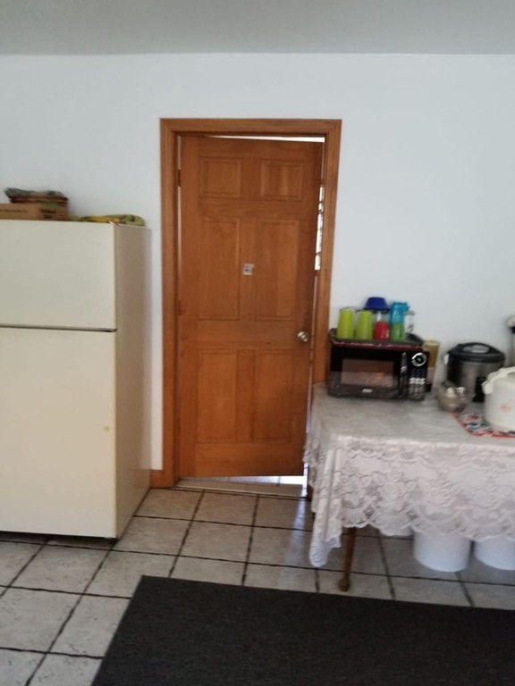 31 Russell St, West Springfield, MA 01089 - Image 7