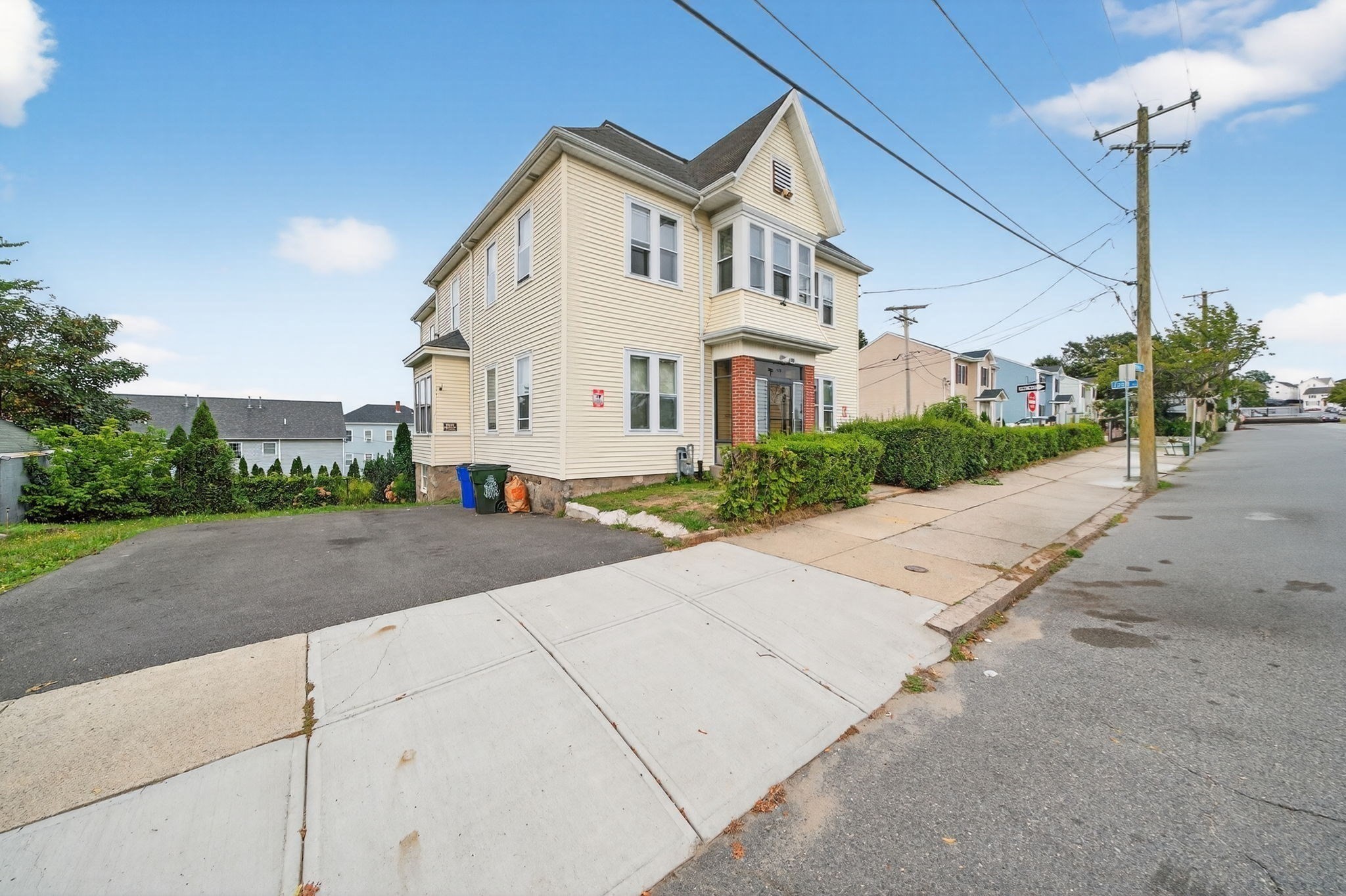 420 Bradford Ave, Fall River, MA 02721 - Image 2
