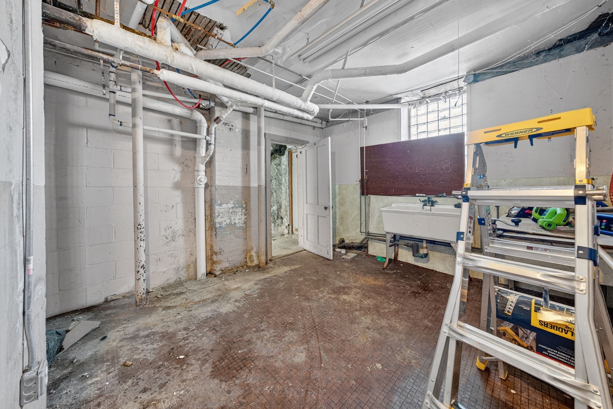 420 Bradford Ave, Fall River, MA 02721 - Image 28