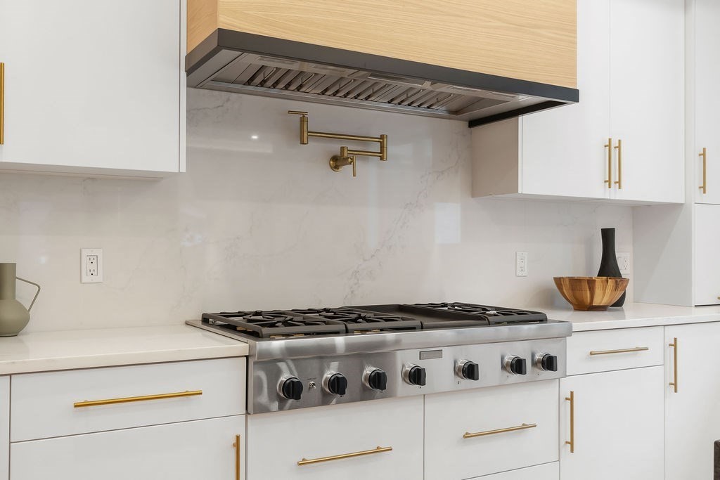 29 Tolman St, Needham, MA 02492 - Image 17