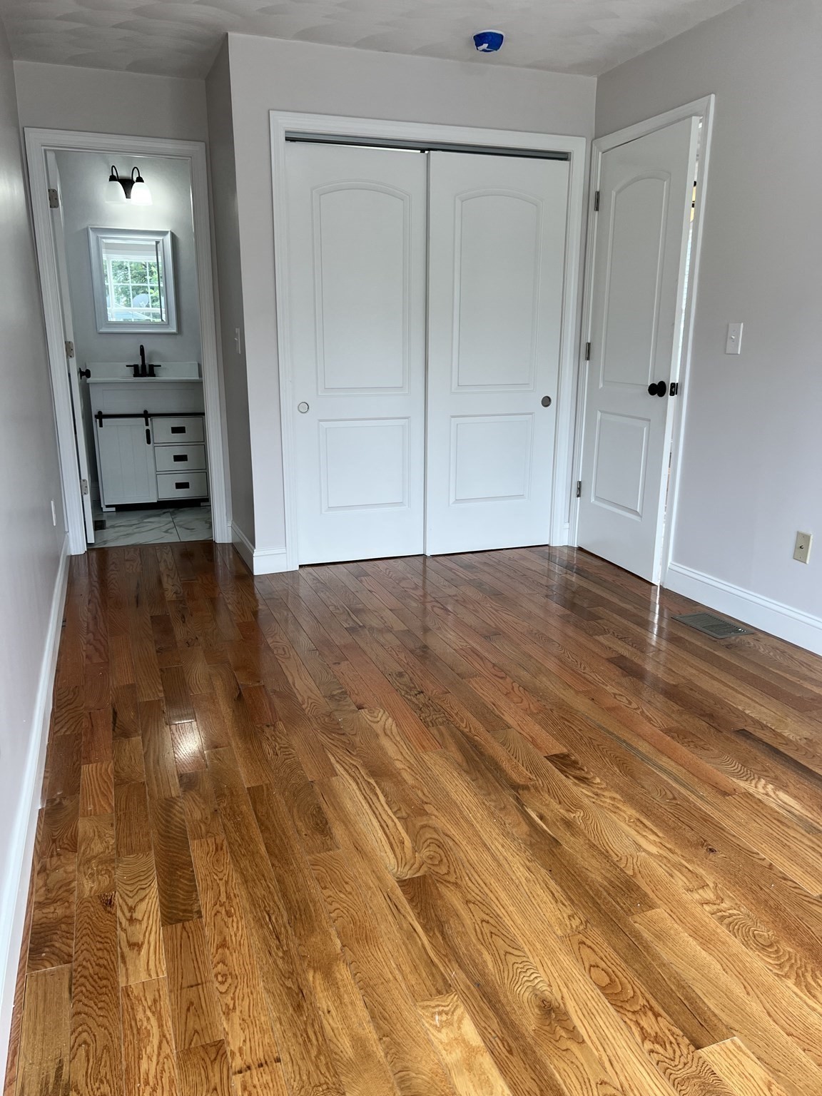 561 Potters Ave, Providence, RI 02907 - Image 17