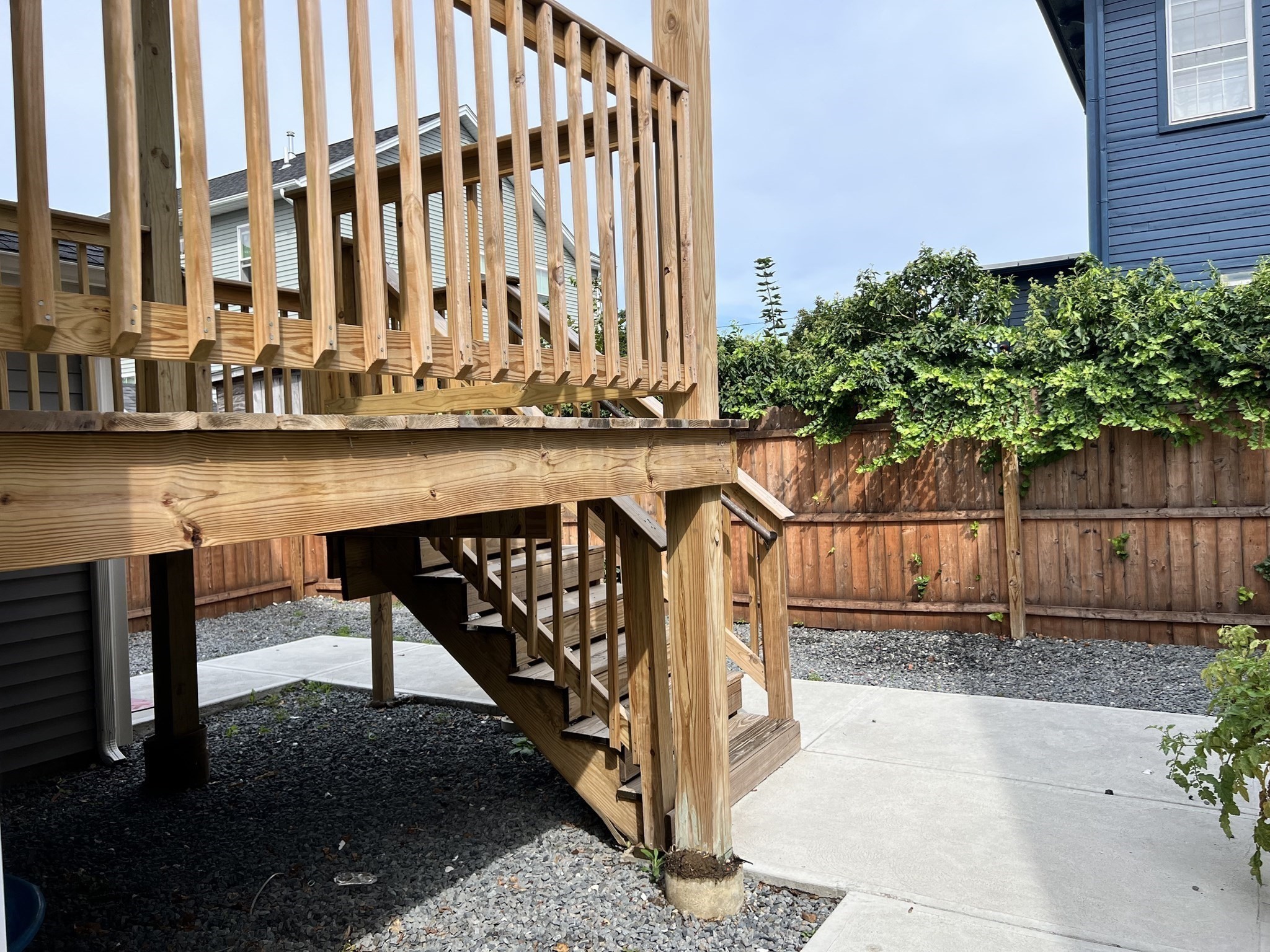 561 Potters Ave, Providence, RI 02907 - Image 30