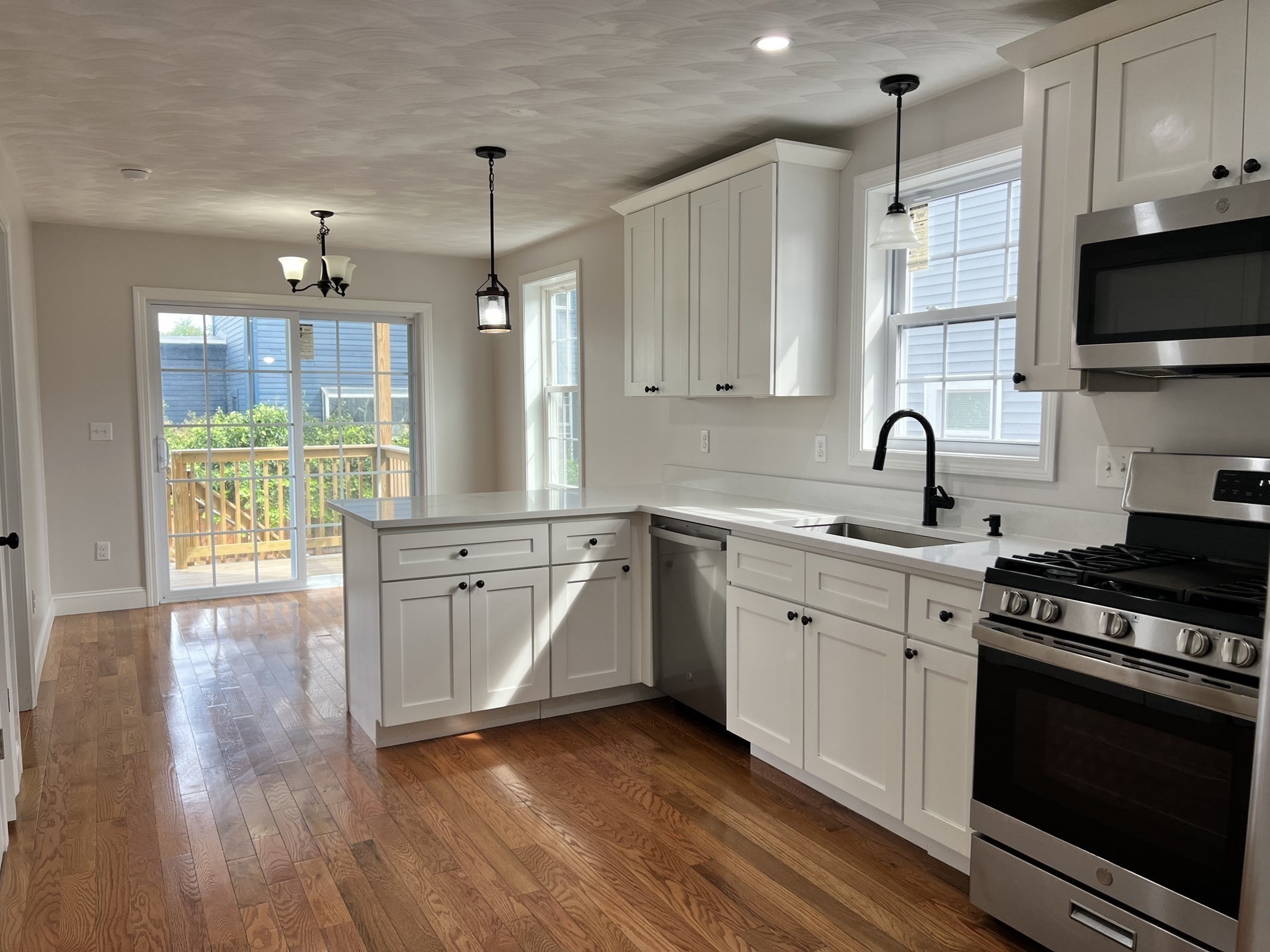 561 Potters Ave, Providence, RI 02907 - Image 5