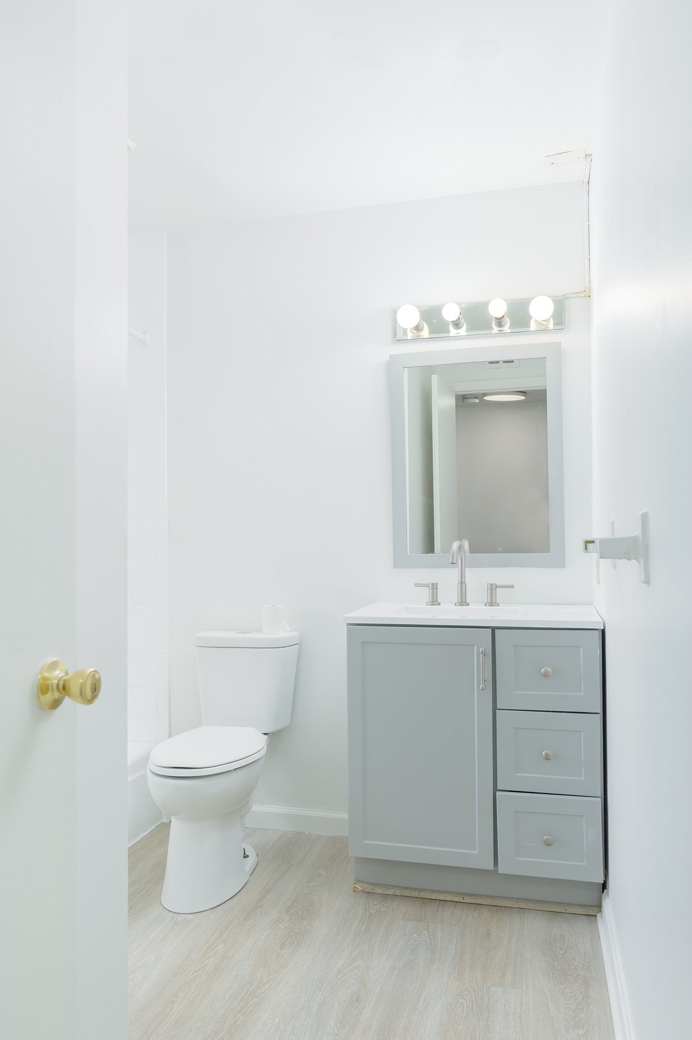 8 Shadowbrook Ln Unit 39, Milford, MA 01757 - Image 13