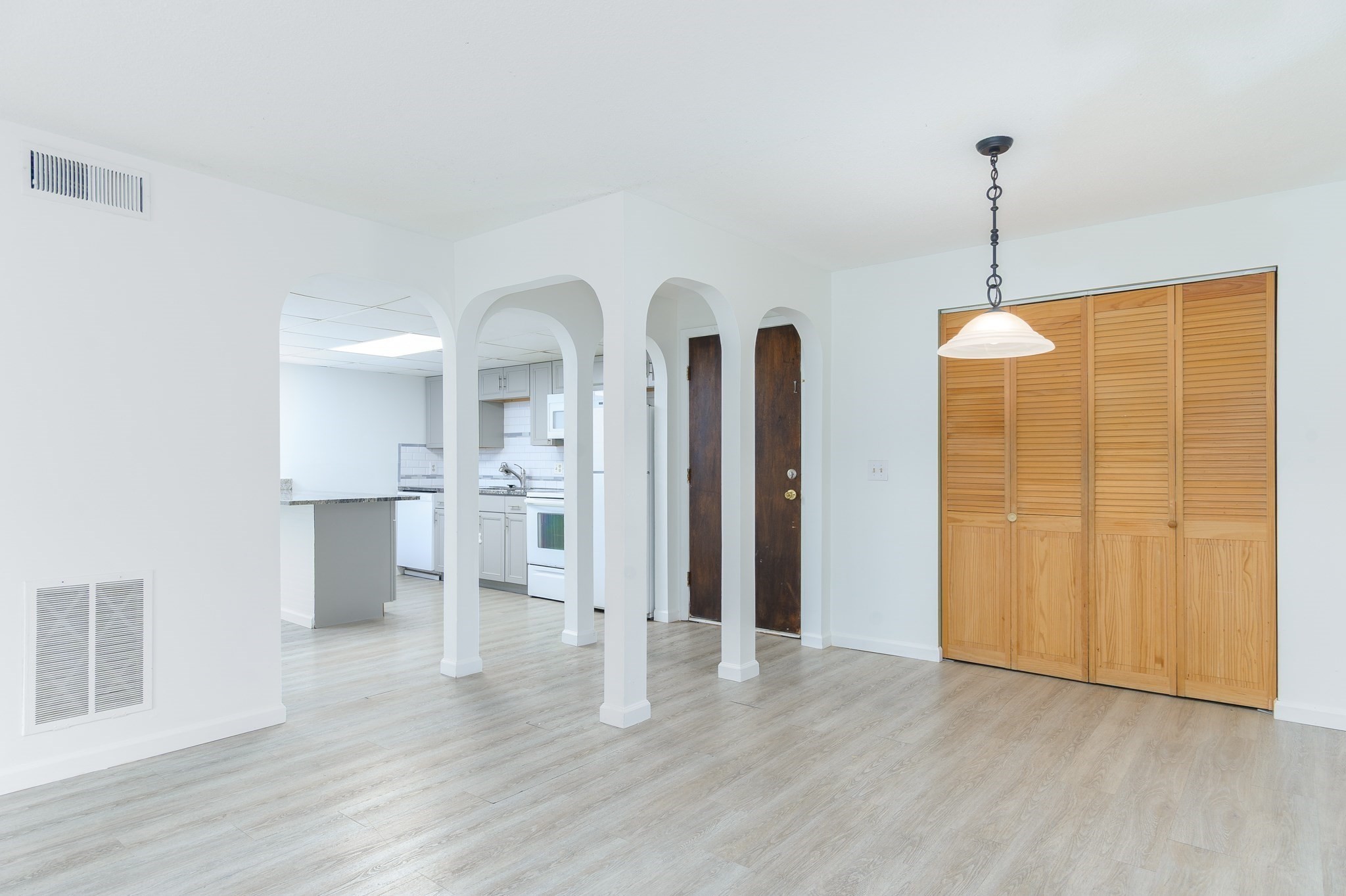 8 Shadowbrook Ln Unit 39, Milford, MA 01757 - Image 6