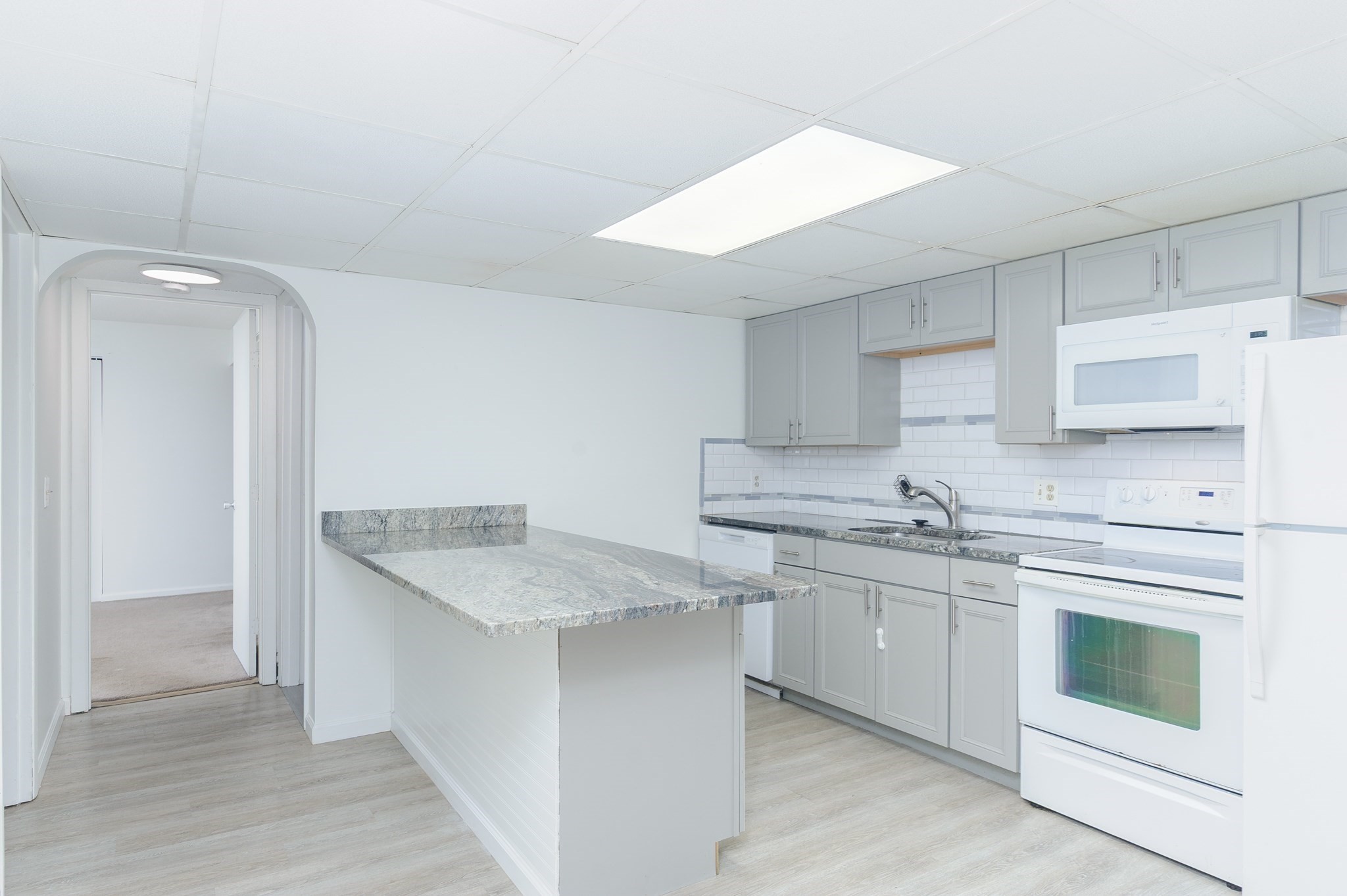 8 Shadowbrook Ln Unit 39, Milford, MA 01757 - Image 7