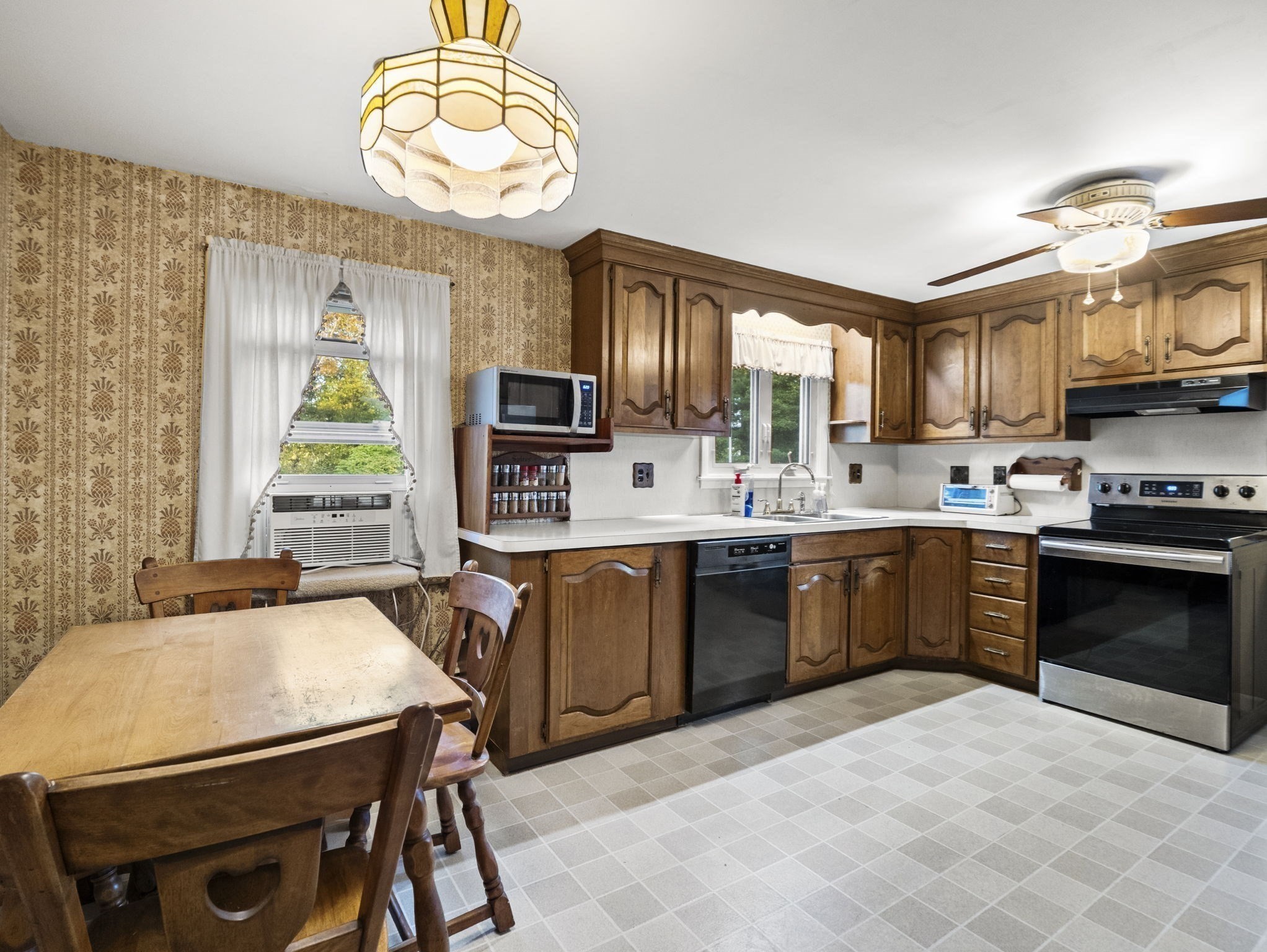 68 Housatonic Street, Worcester, MA 01606 - Image 11