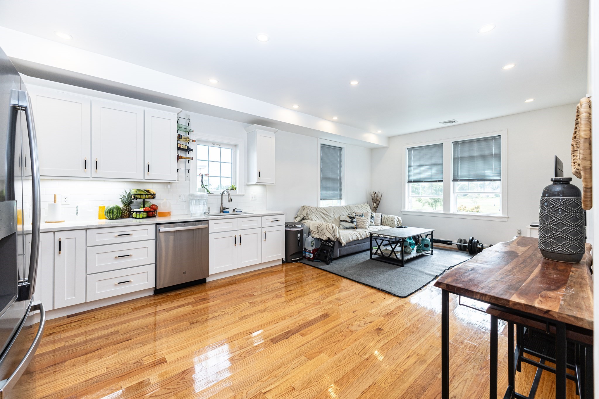 279 Shirley St Unit 2, Winthrop, MA 02152