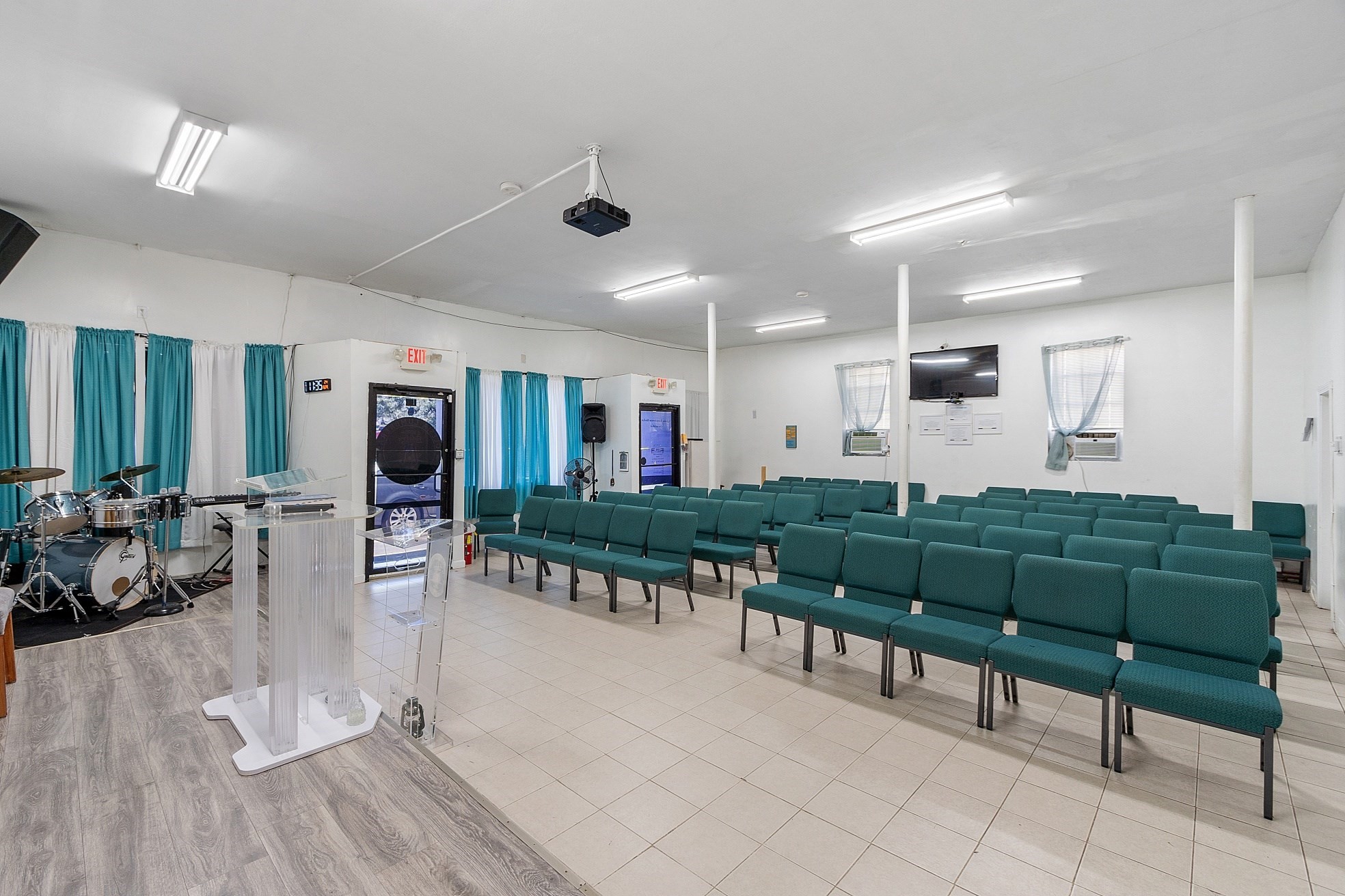 191 Newbury, Lawrence, MA 01842 - Image 9