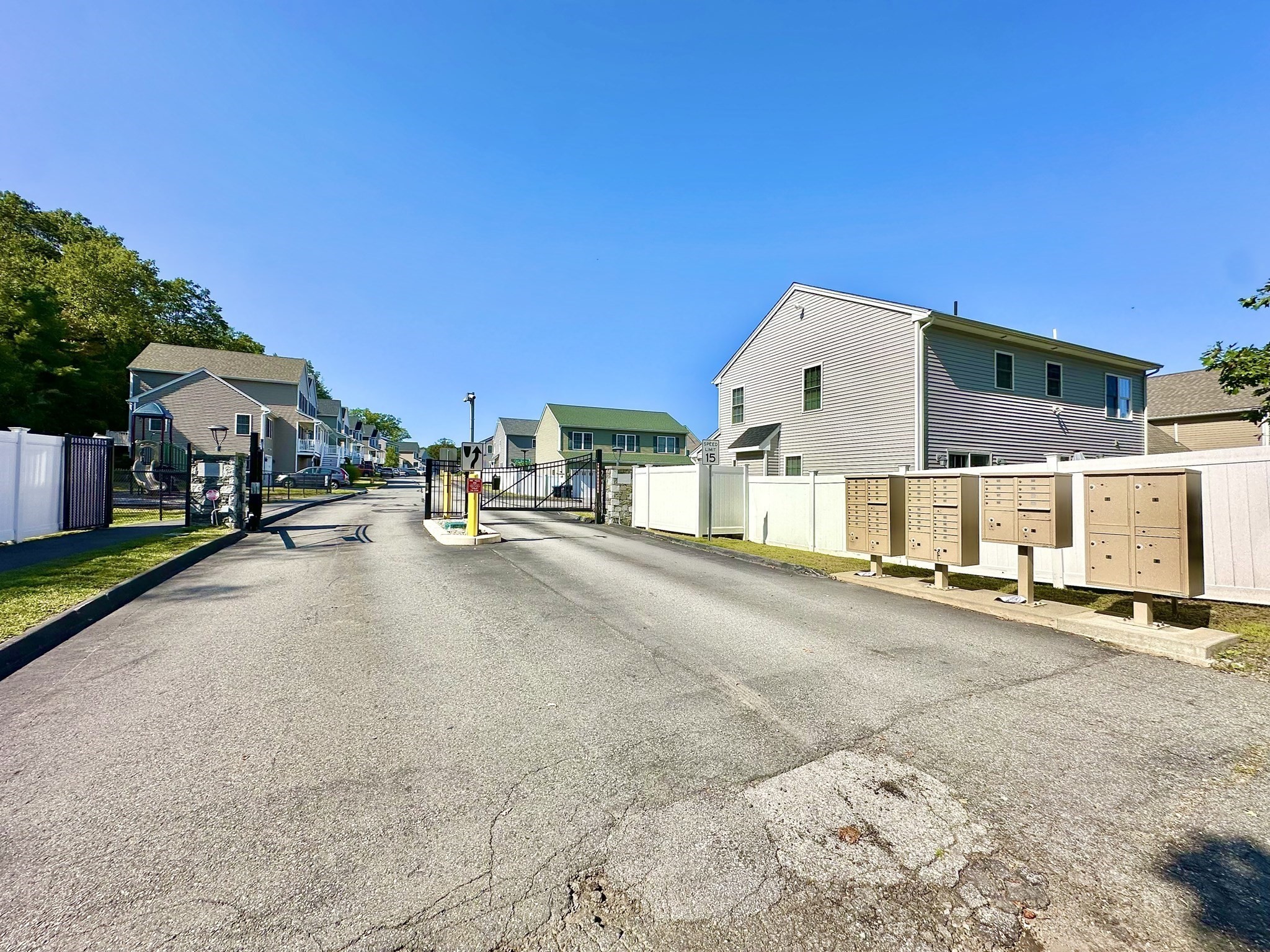 8 Cherry Blossom Cir Unit 50, Worcester, MA 01605 - Image 32