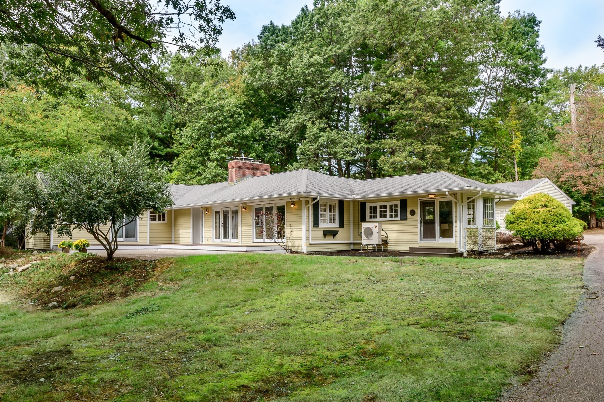 6 Brook Street, Sherborn, MA 01770