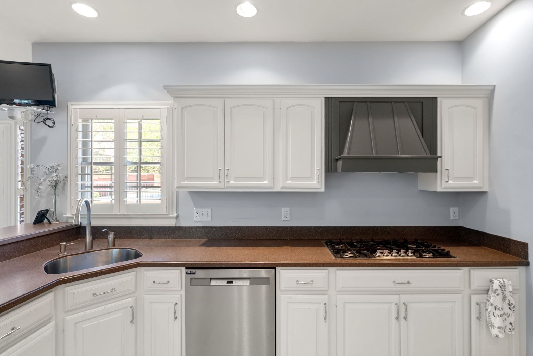 25 Carrolls Ln, Quincy, MA 02169 - Image 9