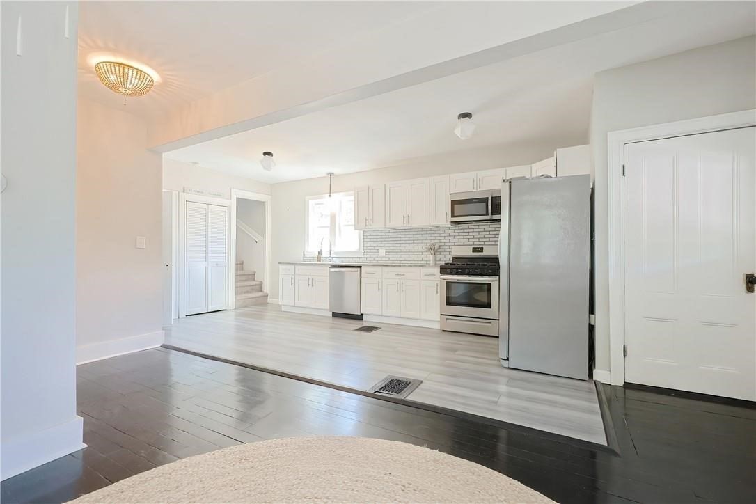 41 Depew 09207 - Image 12