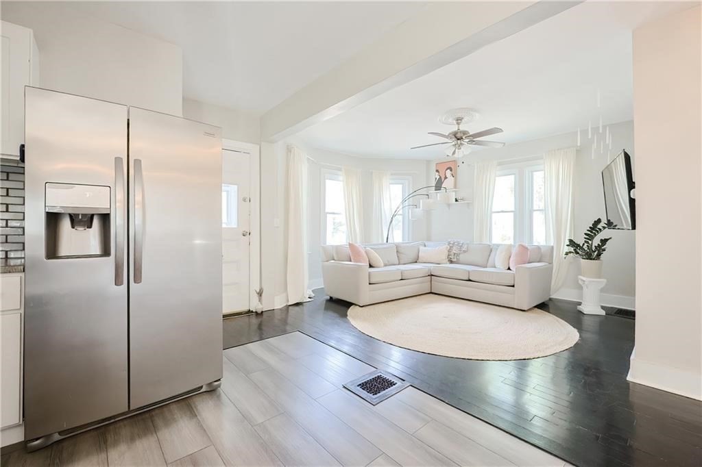 41 Depew 09207 - Image 17