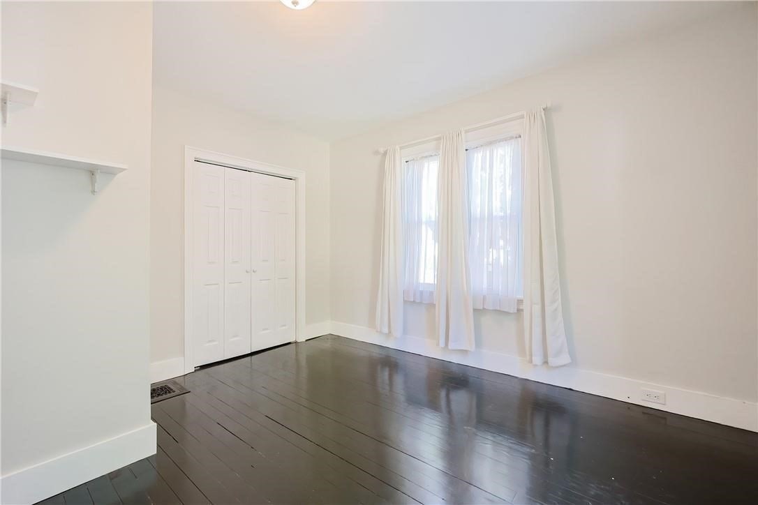 41 Depew 09207 - Image 18