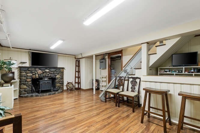 318 Austin  St Unit A, Newton, MA 02465 - Image 23