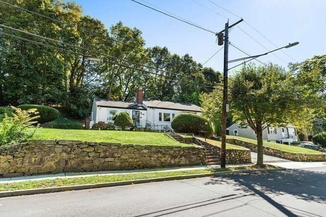 318 Austin  St Unit A, Newton, MA 02465 - Image 35