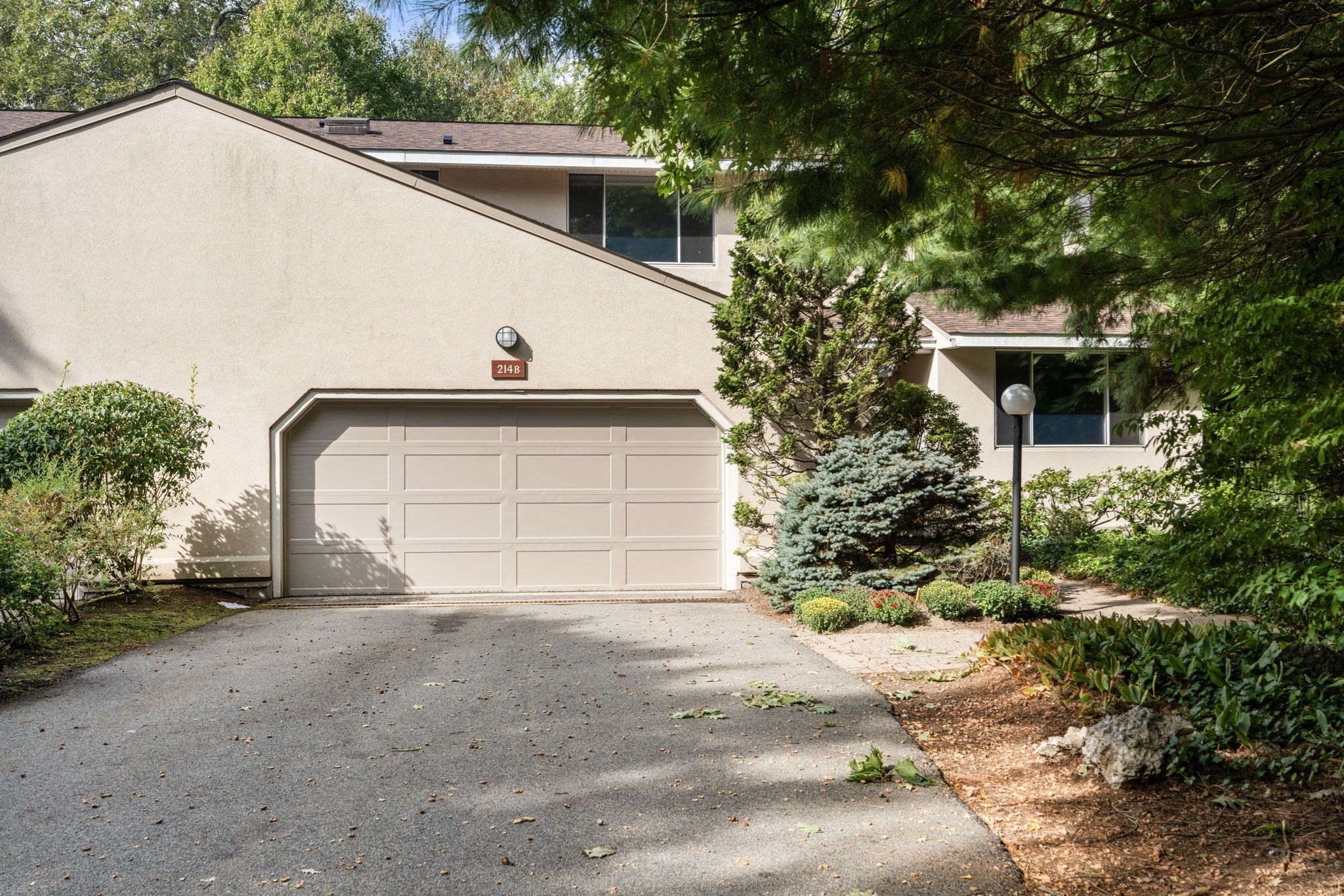 214 Allandale Rd Unit B, West Roxbury, Boston, MA 02467