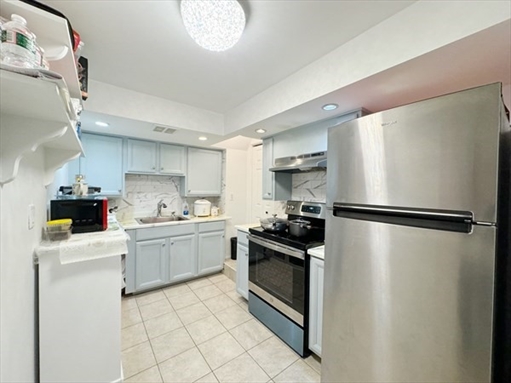 195 Thomas Burgin Pkwy, Apt 205