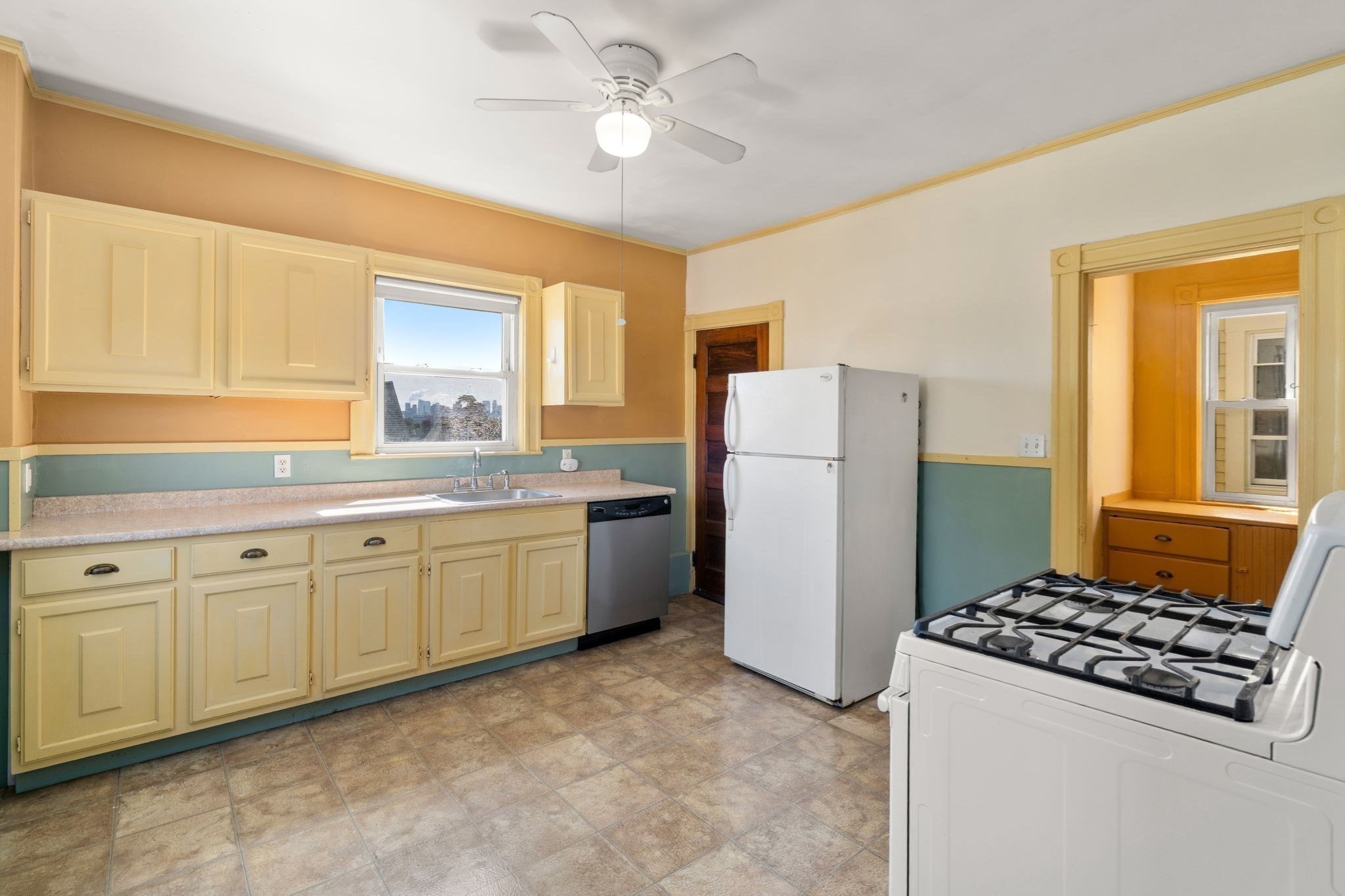 31 Thurston St Unit 6, Somerville, MA 02145 - Image 9