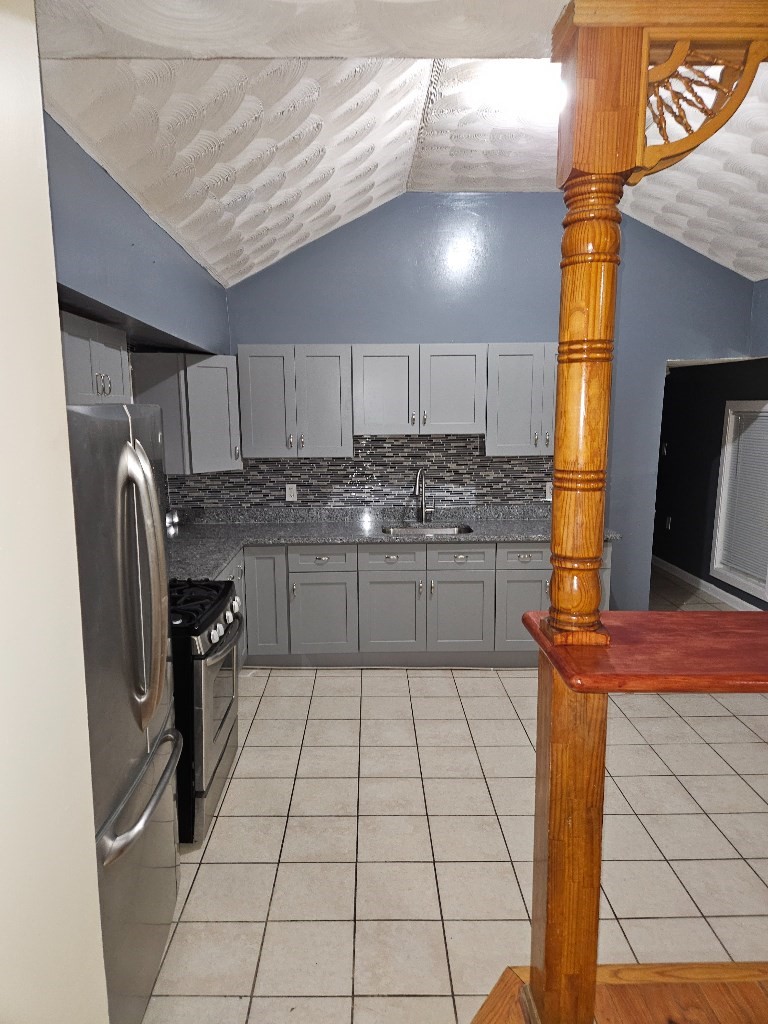 50 Forest St, Lawrence, MA 01841 - Image 13