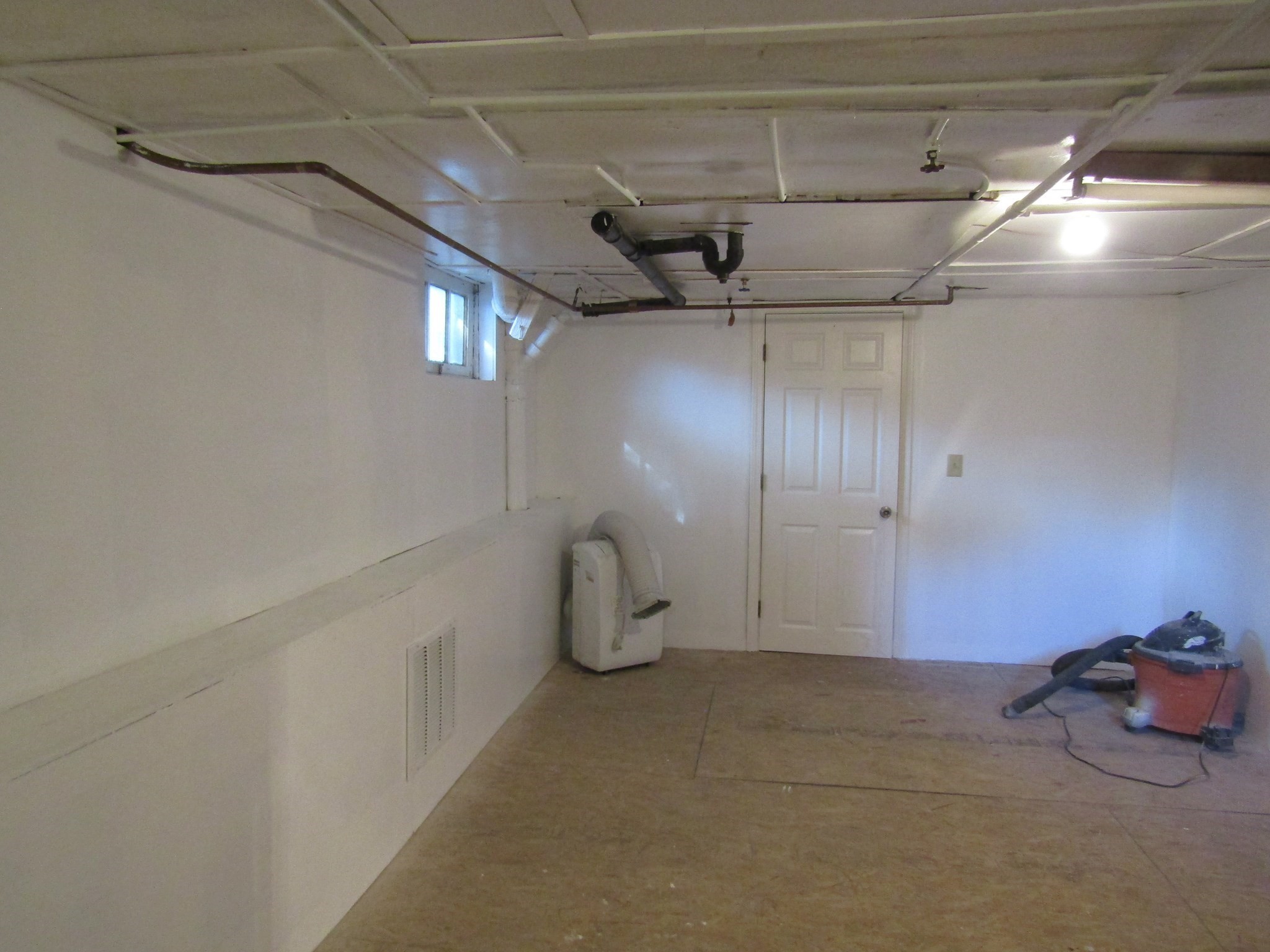 1166 Douglas Avenue, North Providence, RI 02904 - Image 33