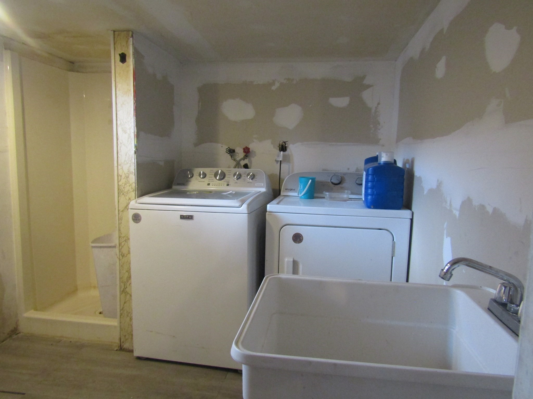 1166 Douglas Avenue, North Providence, RI 02904 - Image 41